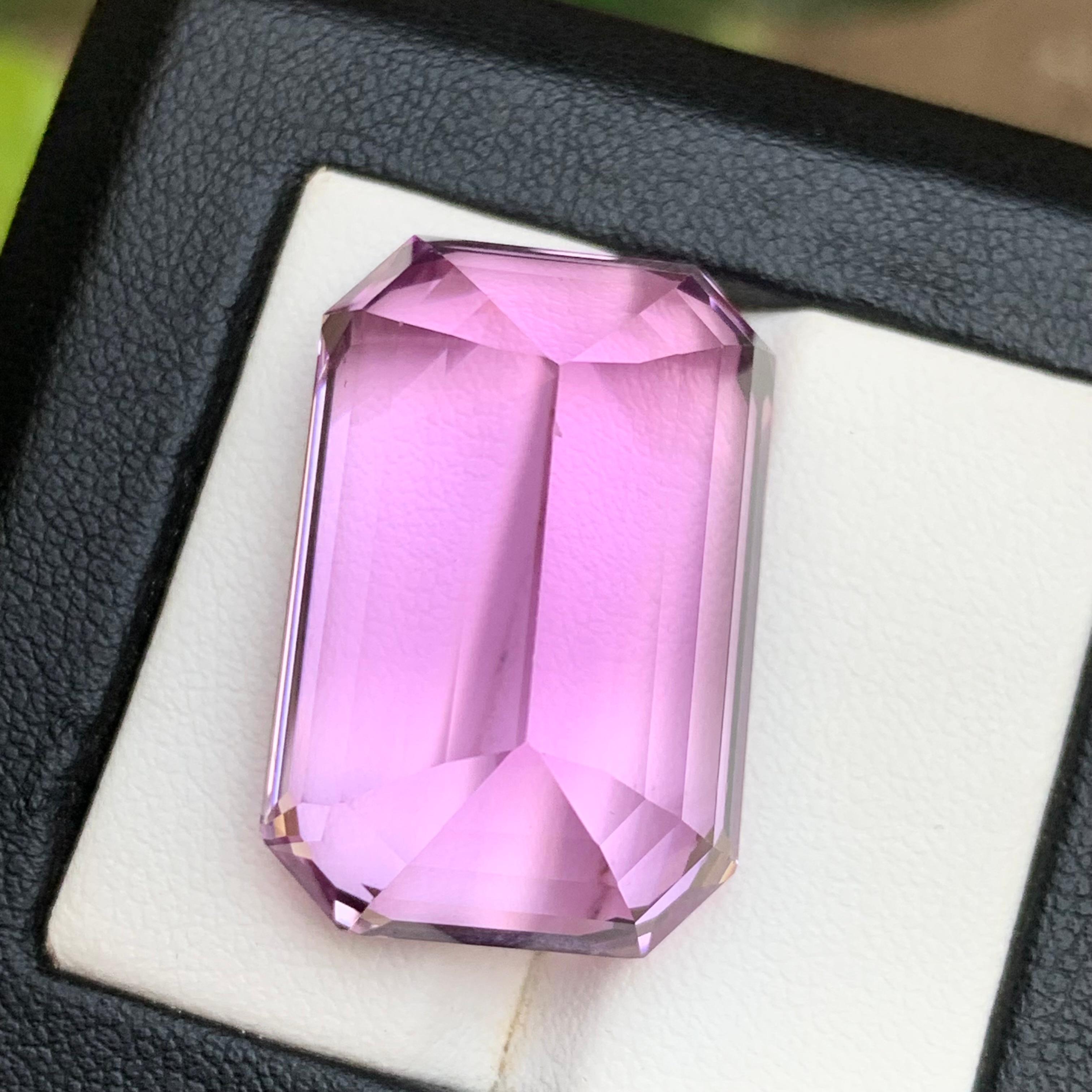 Vivid lila Kunzit 61 Ct natürlichen losen Edelstein selten große Sammlerstück im Angebot 5