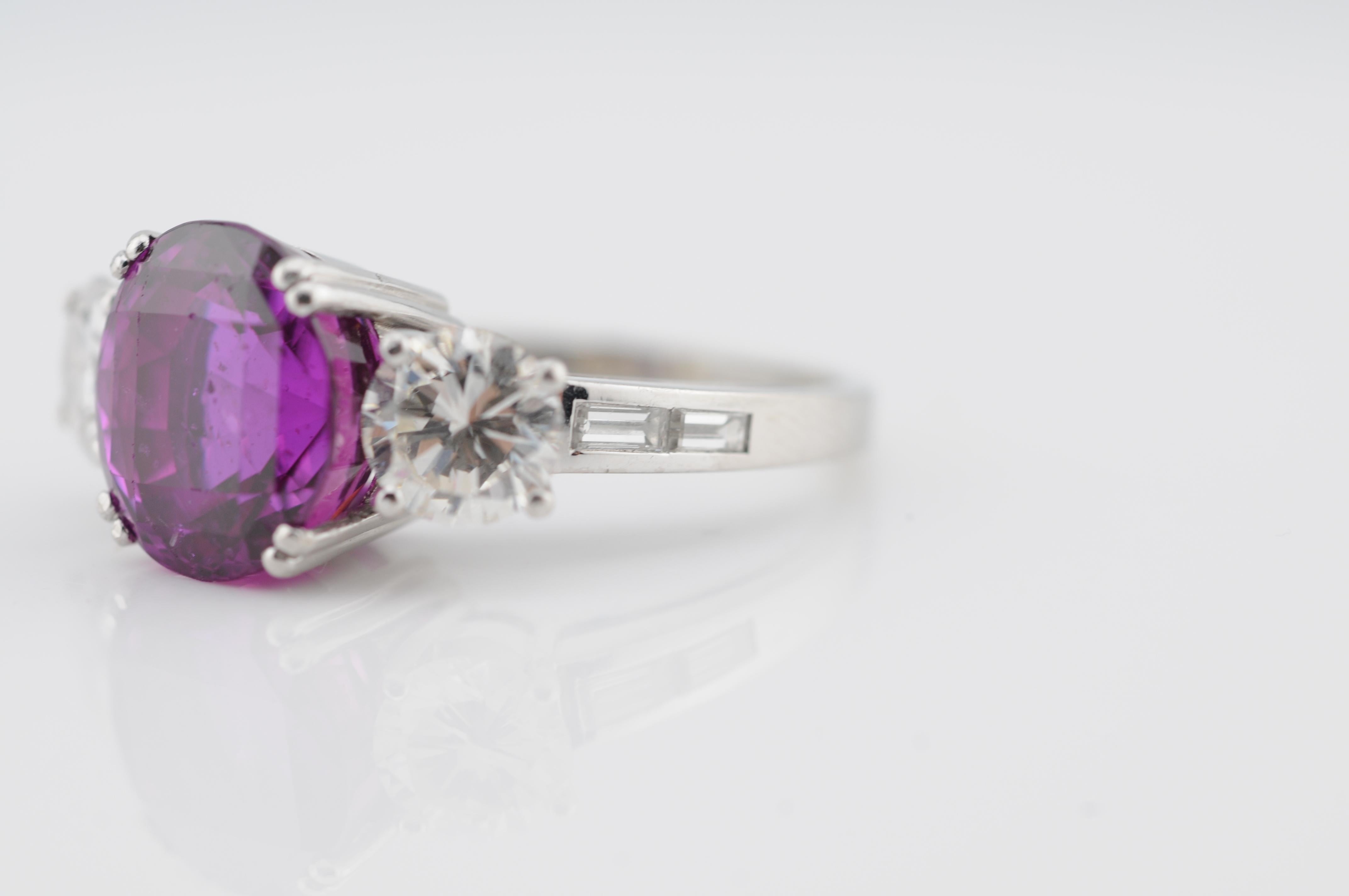 Zaffiro viola vivo 7,4 ct Senza calore Madagascar certificato GRS, con 0,75 ct di diametro in vendita 2