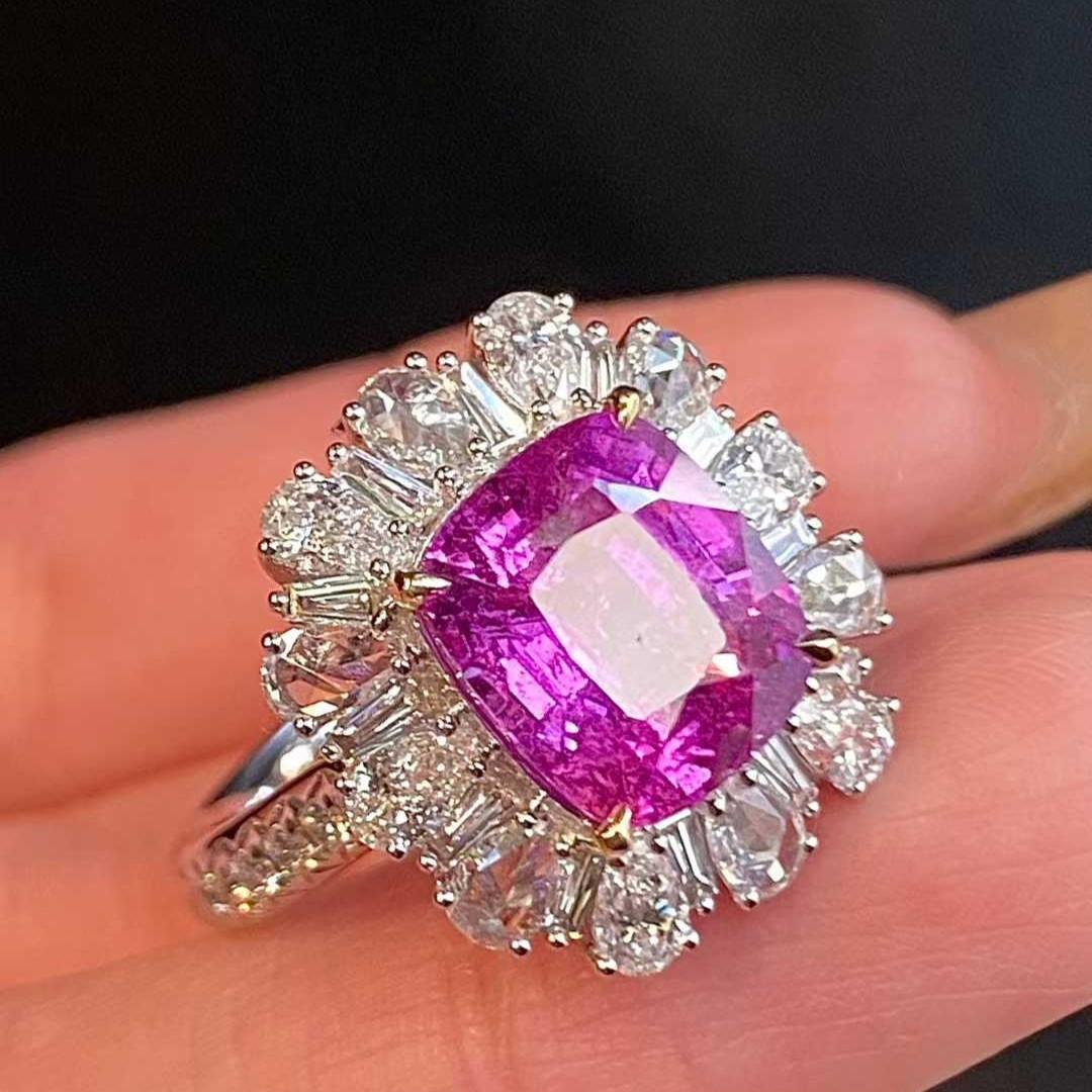 Vivid Purple Sapphire Diamond Cocktail Ring -18K Weißgold -Eze Jewelry im Angebot 5