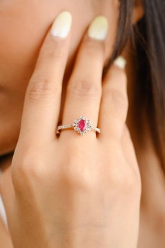 Contemporary Diamond and Natural Ruby Gemstone Ring in 18k Solid Yellow Gold