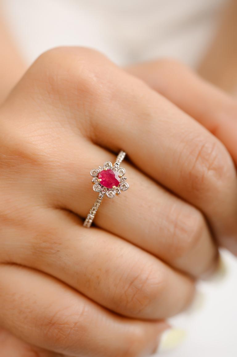 For Sale:  Contemporary Diamond and Natural Ruby Gemstone Ring in 18k Solid Yellow Gold 7