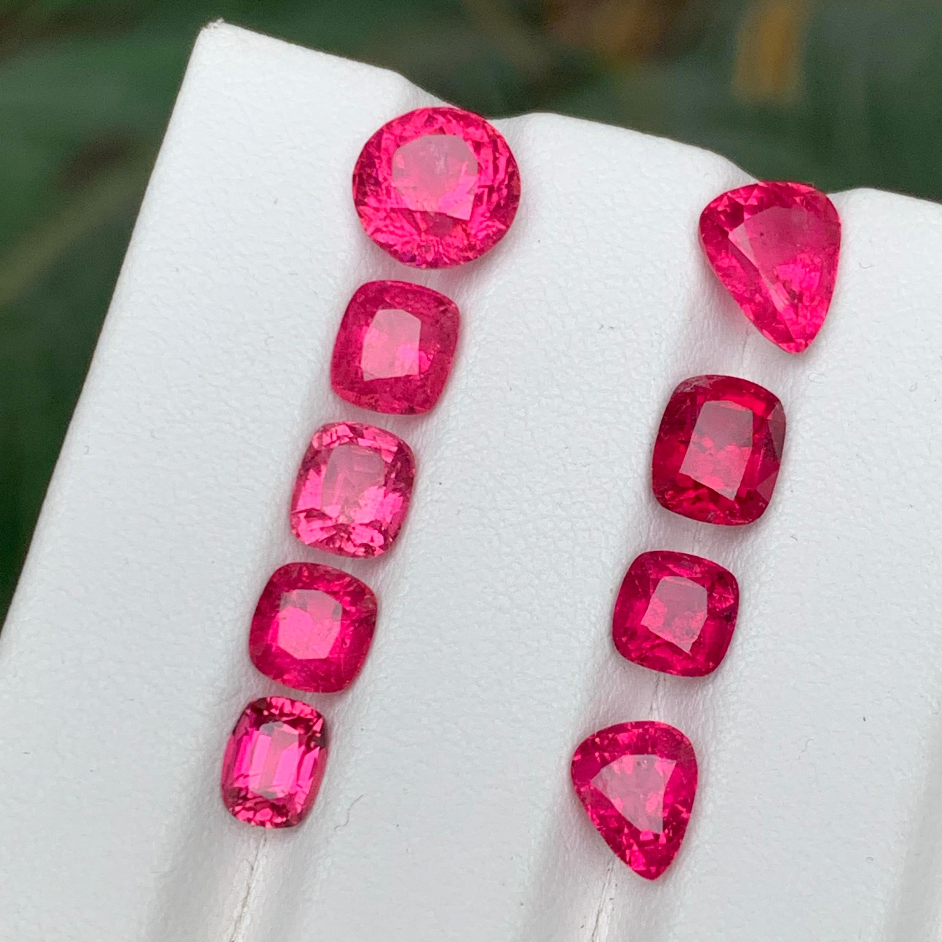 Contemporary Vivid Reddish Pink Natural Rubellite Tourmaline Loose Gemstones Lot, 11.15 Carat For Sale