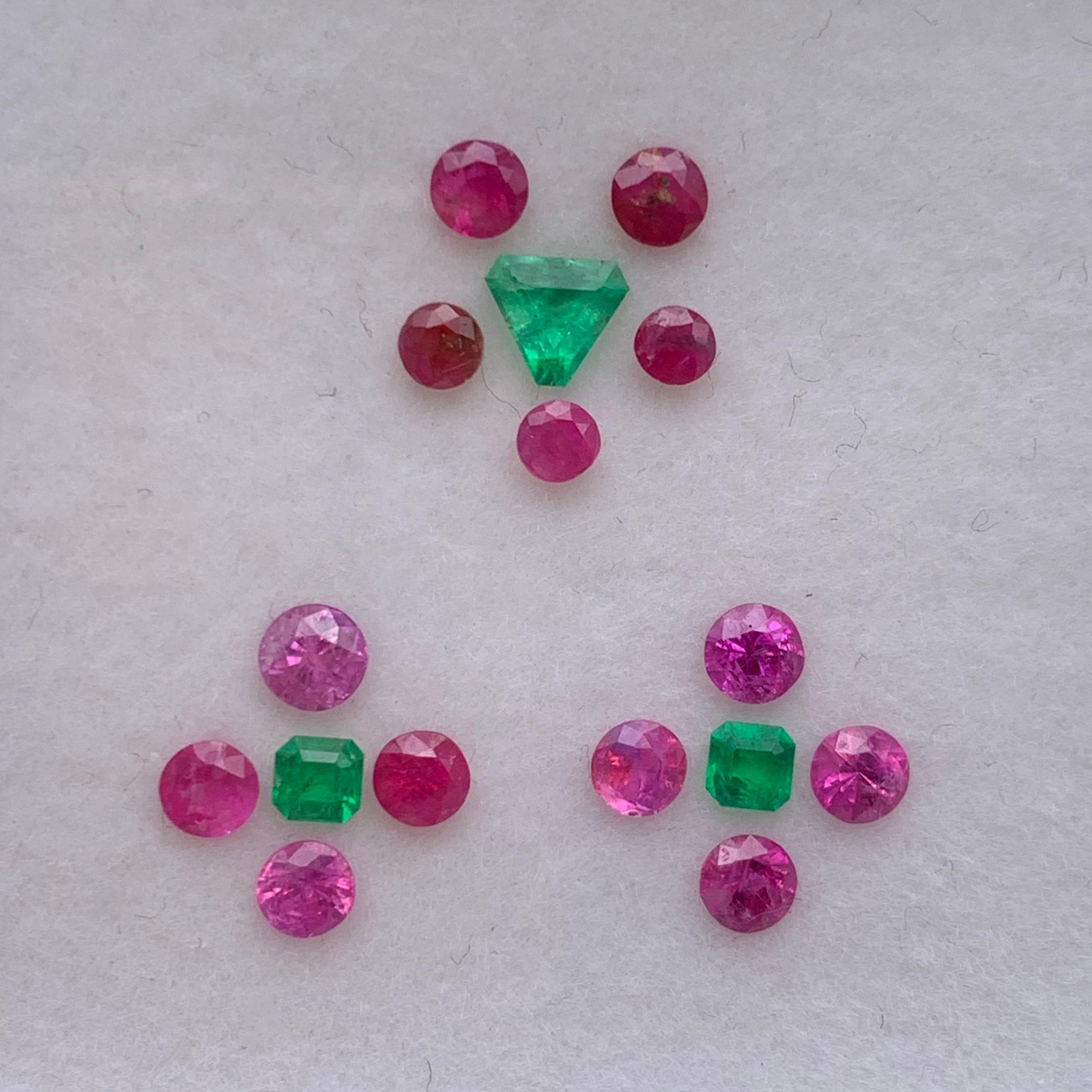 ¡Conjunto de gemas sueltas de color rosa vivo y rosa rojizo de rubí natural y esmeralda verde para anillos, collares, colgantes, pulseras o cualquier otro adorno de joyería!

💎 TIPO DE GEMA: Rubí y Esmeralda
⚖️ PESO: 2,20 Quilates
FORMA Y TALLADO: