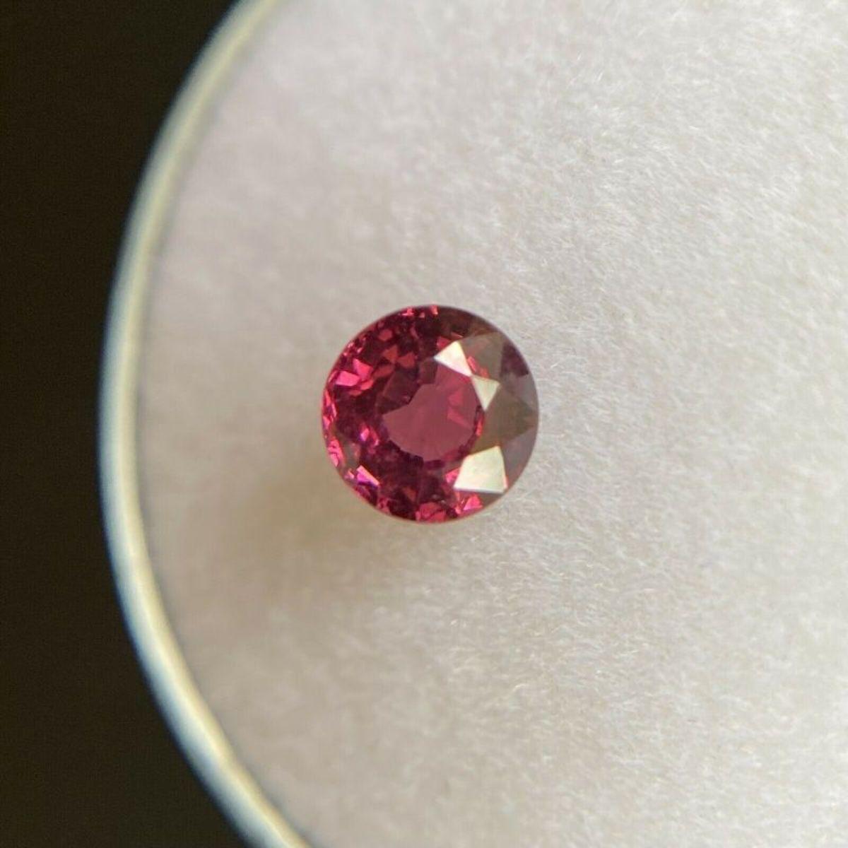 Round Cut Vivid Rhodolite Garnet Red Pink Purple 0.35ct Round Diamond Cut Calibrated