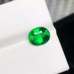 Vivid Rich Green Natural Tsavorite 2.21 Carat Oval Cut Loose Gemstones for Ring
