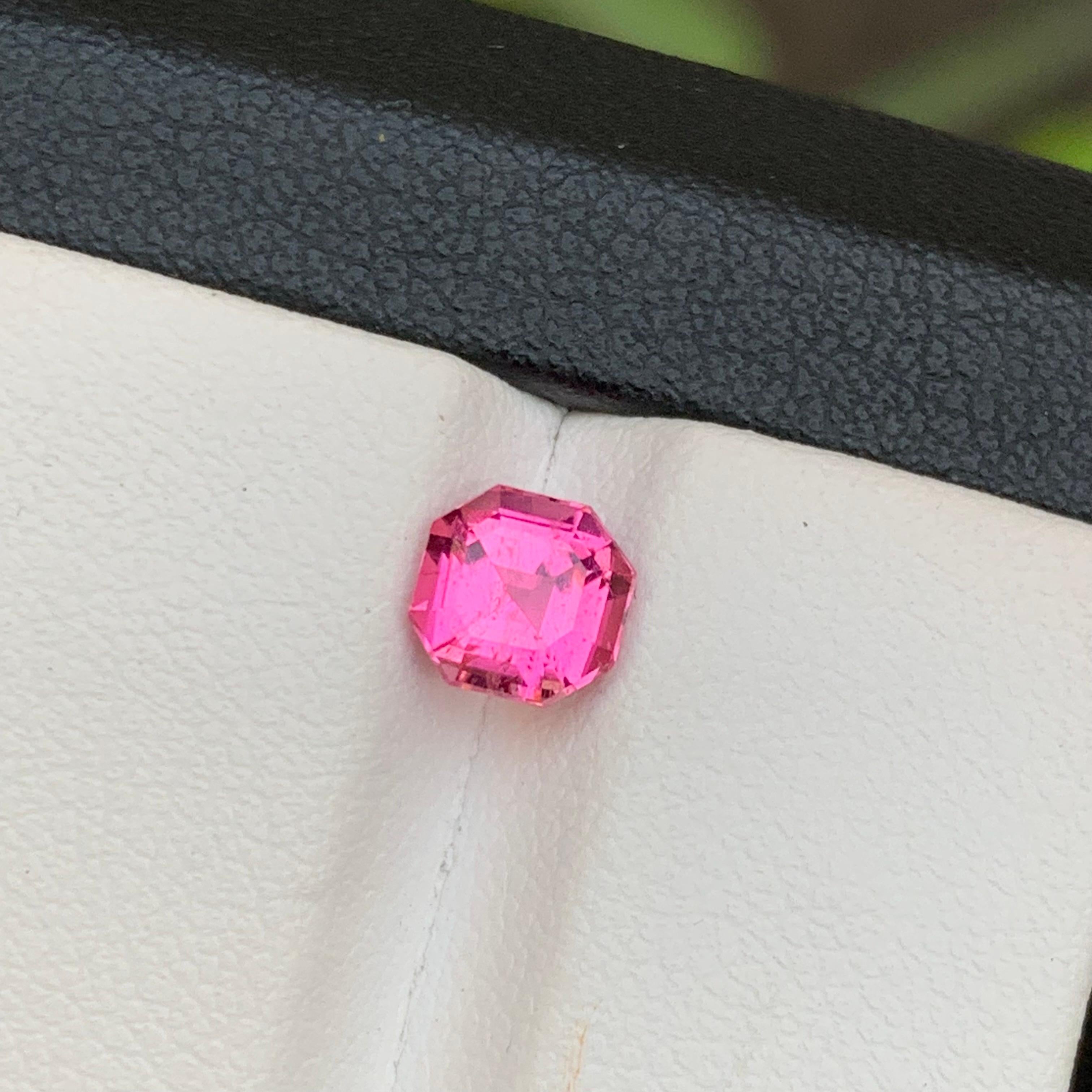 Vivid Rose Pink Natural Tourmaline Ring Gemstone 1.20Ct Octagon Cut for Jewelry For Sale 6
