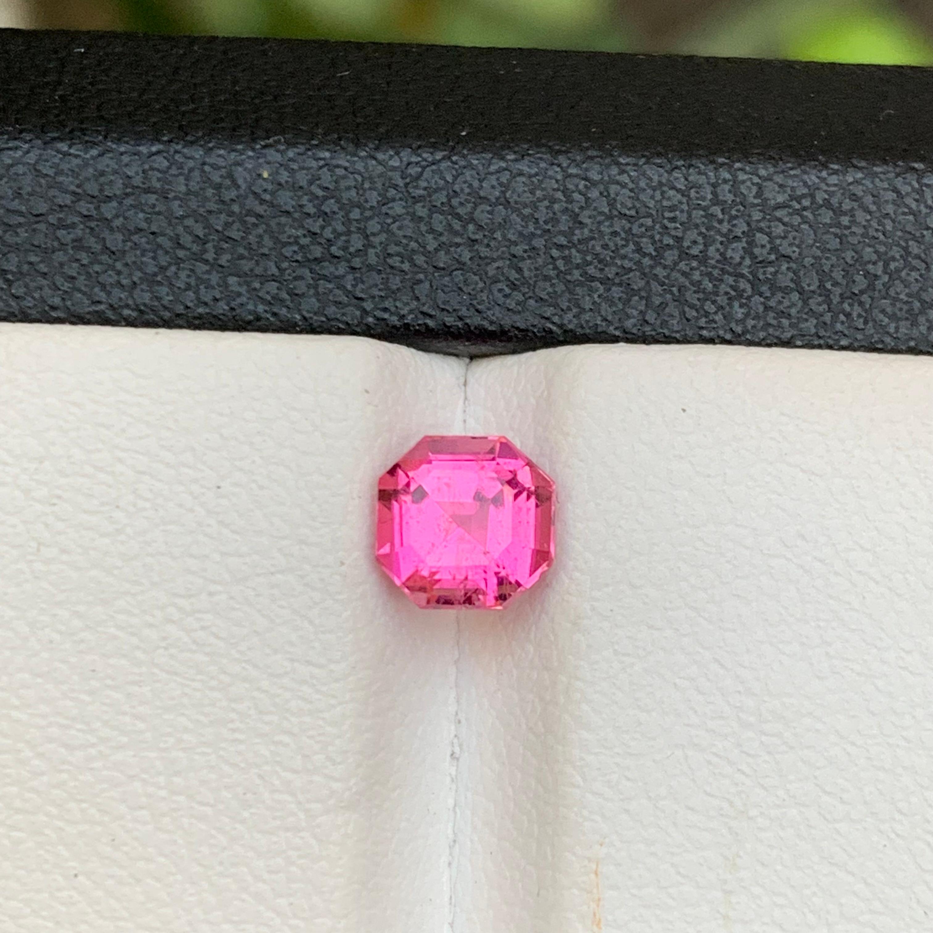 Vivid Rose Pink Natural Tourmaline Ring Gemstone 1.20Ct Octagon Cut for Jewelry For Sale 7
