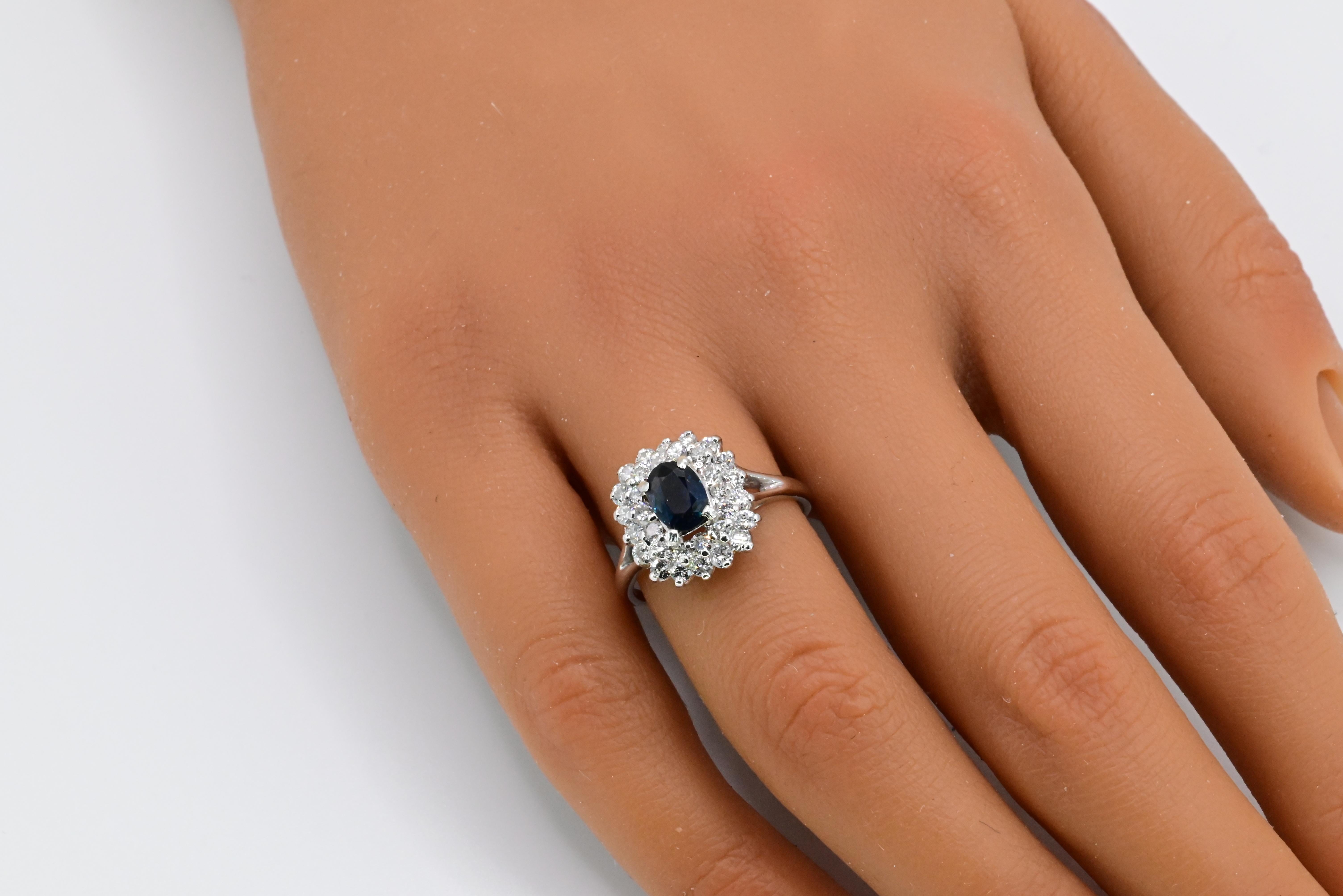 Vivid Sapphire & Diamond White Gold Ring 4