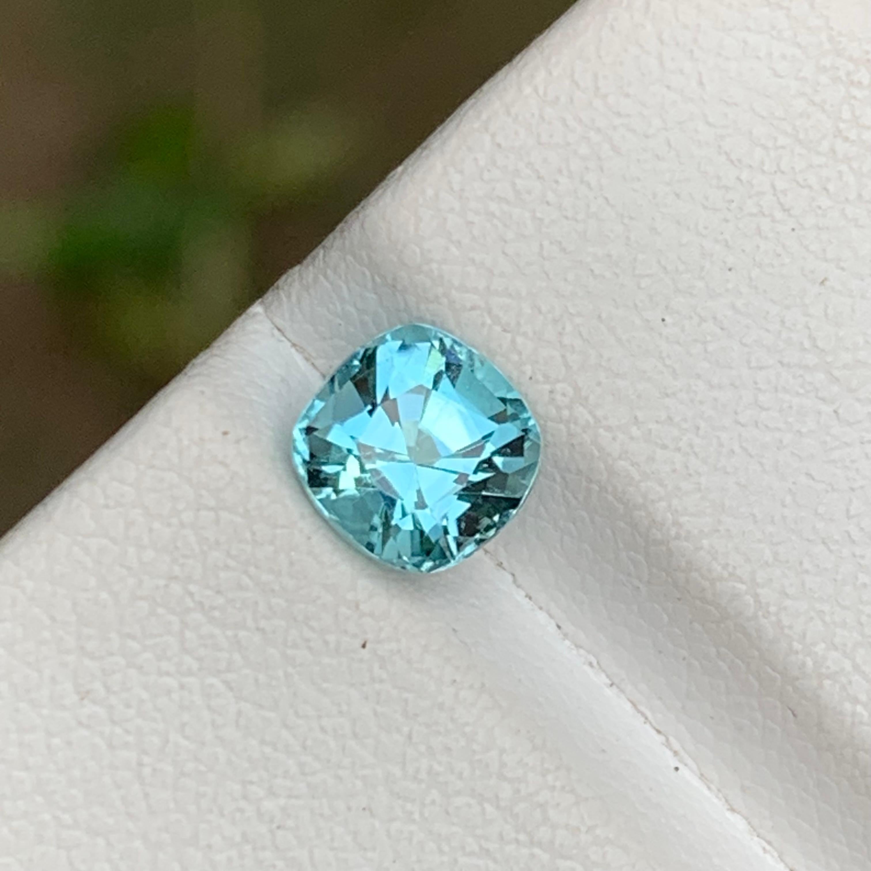 Pierre précieuse Tourmaline Naturelle - Taille coussin carrée

💎 TYPE DE PIERRE PRÉCIEUSE : Tourmaline
⚖️ POIDS : 1,40 carats
🪚 SHAPE & CUT : Coupe coussin carrée
📏 TAILLE (MM) : 6,39 x 6,30 x 5,11
🌈 COULEUR : Bleu mousse
🔎 CLARITÉ :