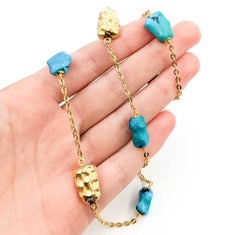 Vivid Turquoise Necklace in 18k Yellow Gold