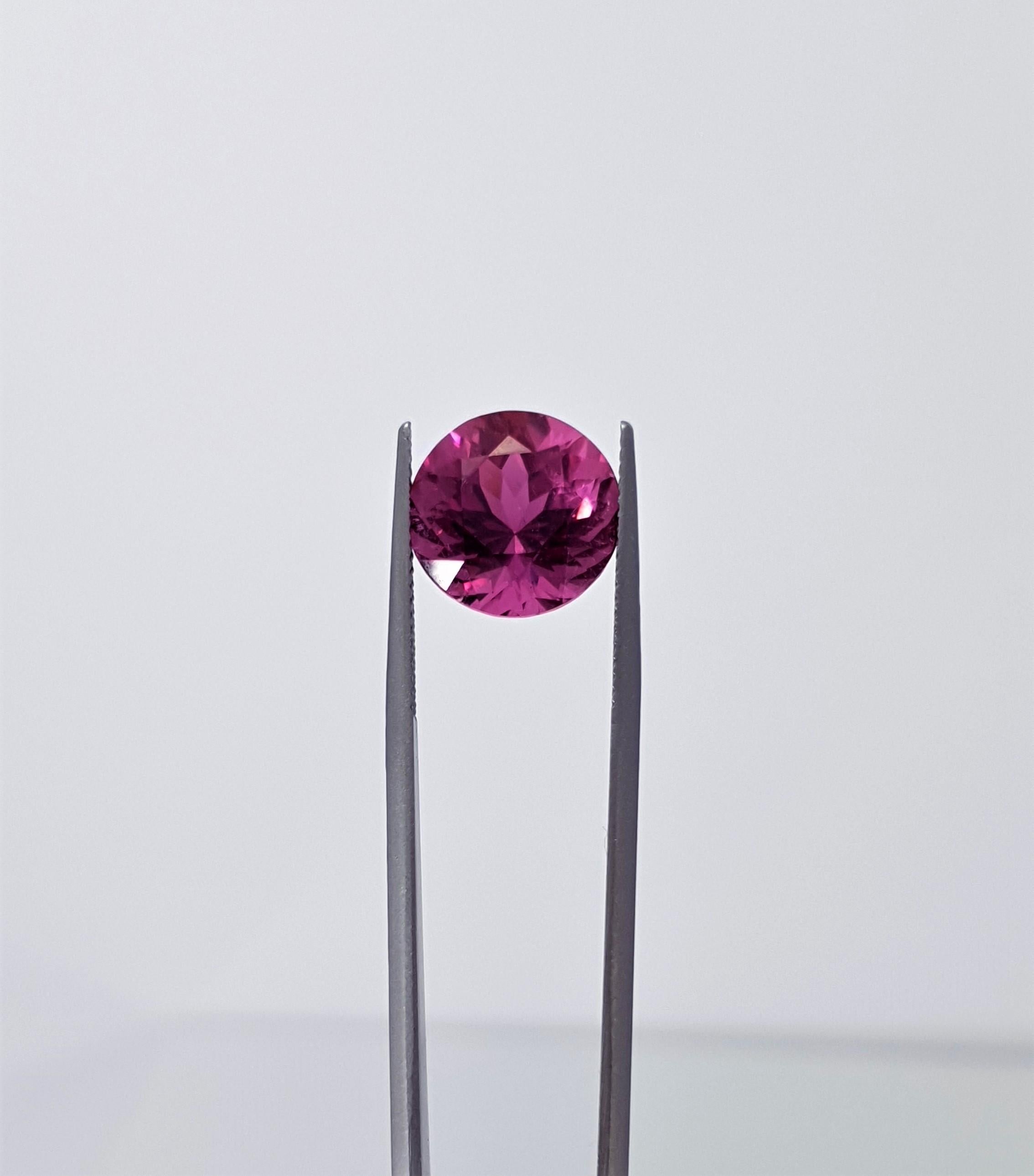 Vivid Violet Pink Rubelite, Faceted Gem, 8, 57 Ct., Loose Gemstone, Round For Sale 2