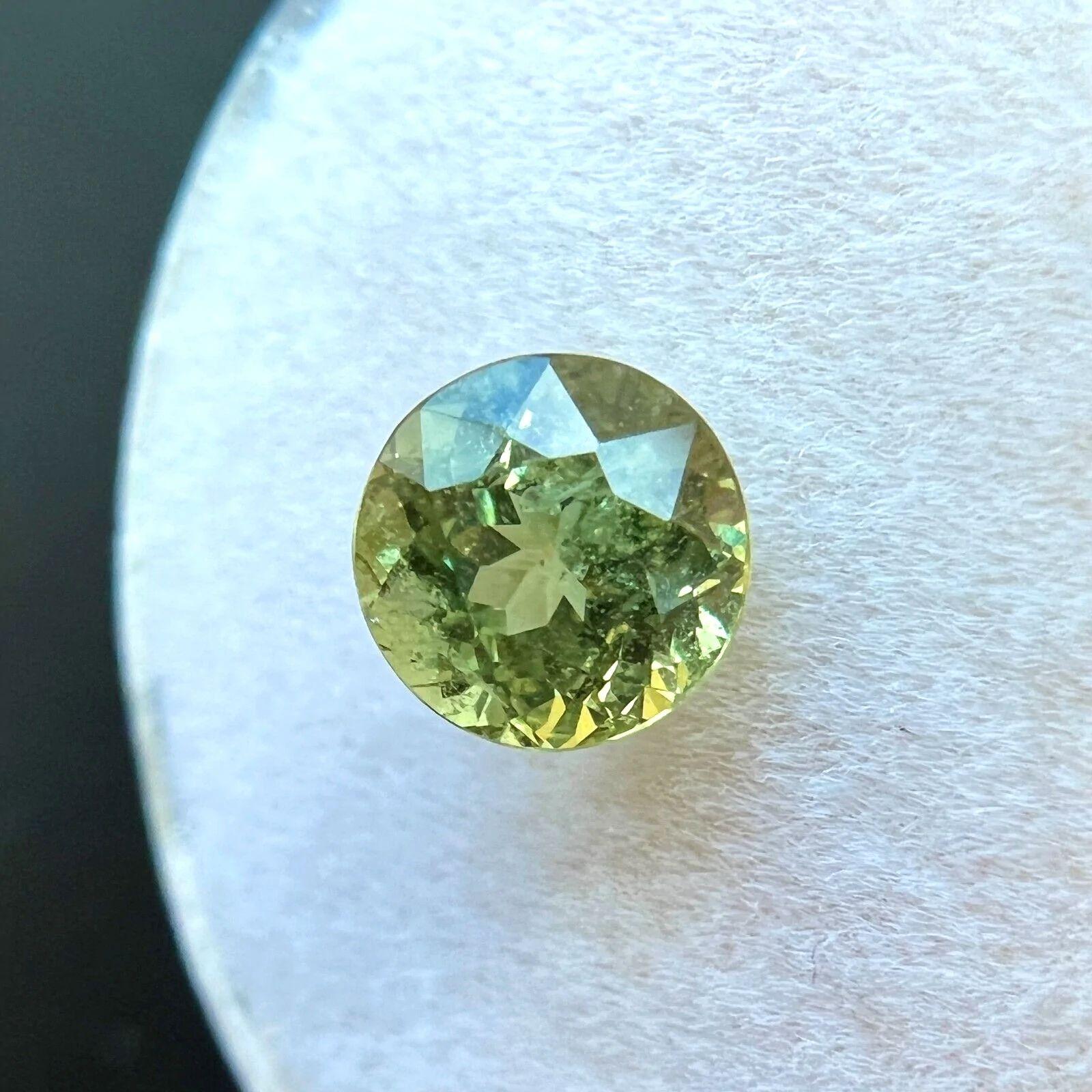 Vivid Yellow Green Sapphire 1.58ct Round Brilliant Cut Loose Gemstone In New Condition For Sale In Birmingham, GB