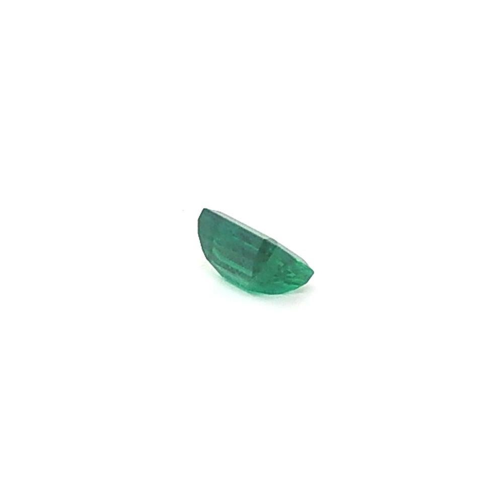 Vivid Zambian AGL-zertifizierter Smaragd 6.1 Karat im Smaragdschliff im Angebot 3