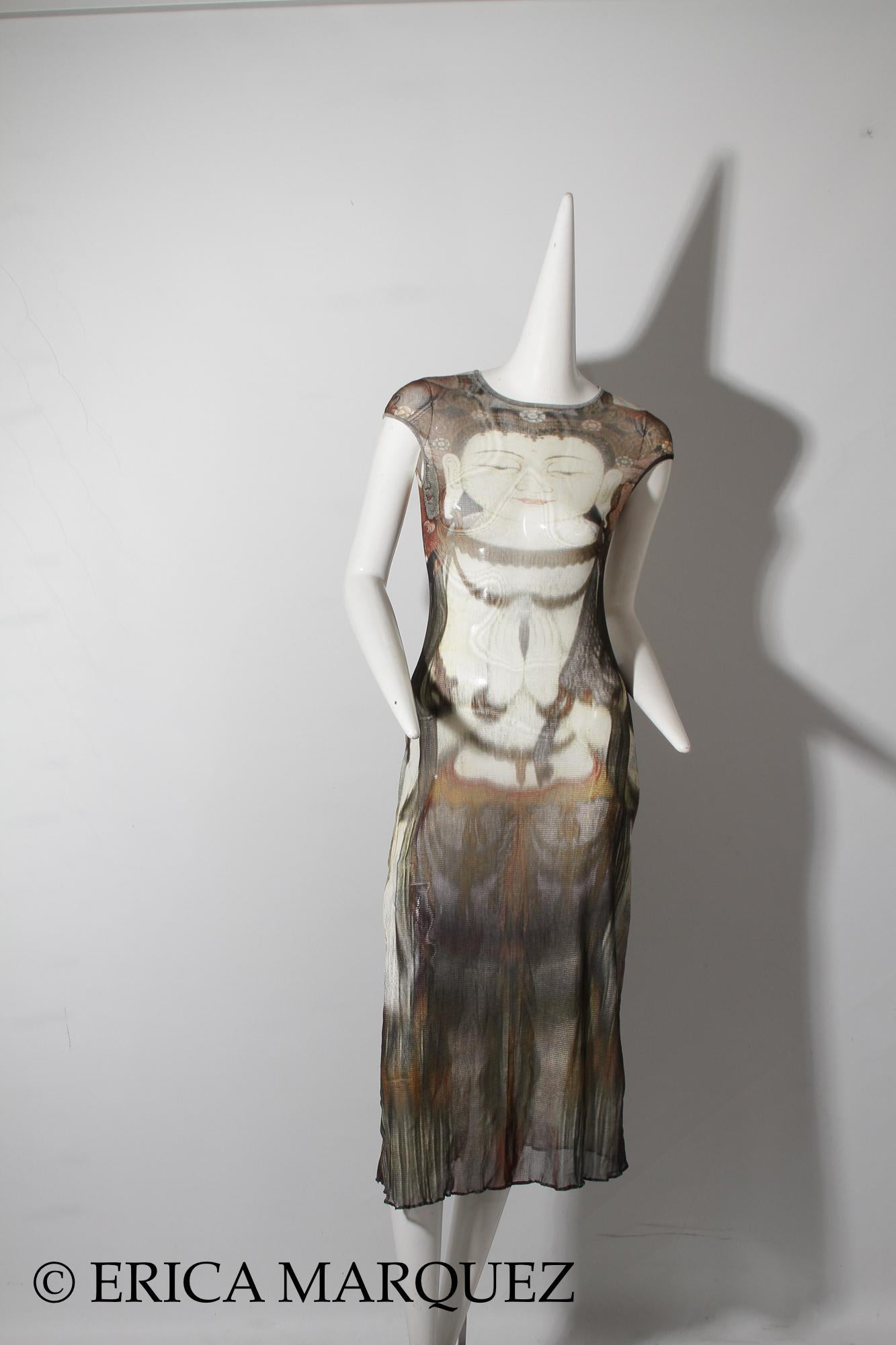 VIVIENNE TAM, 