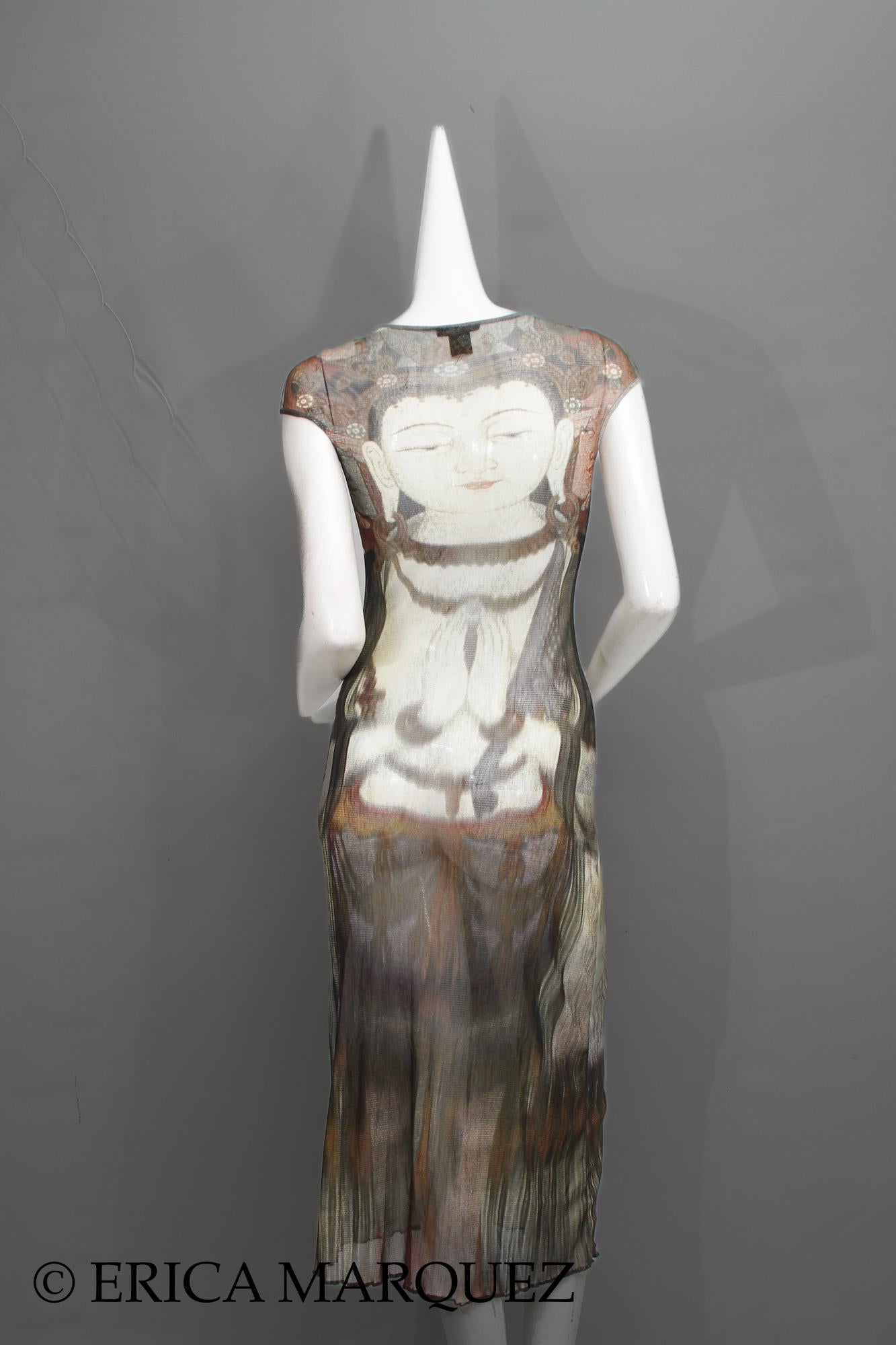 VIVIENNE TAM, 