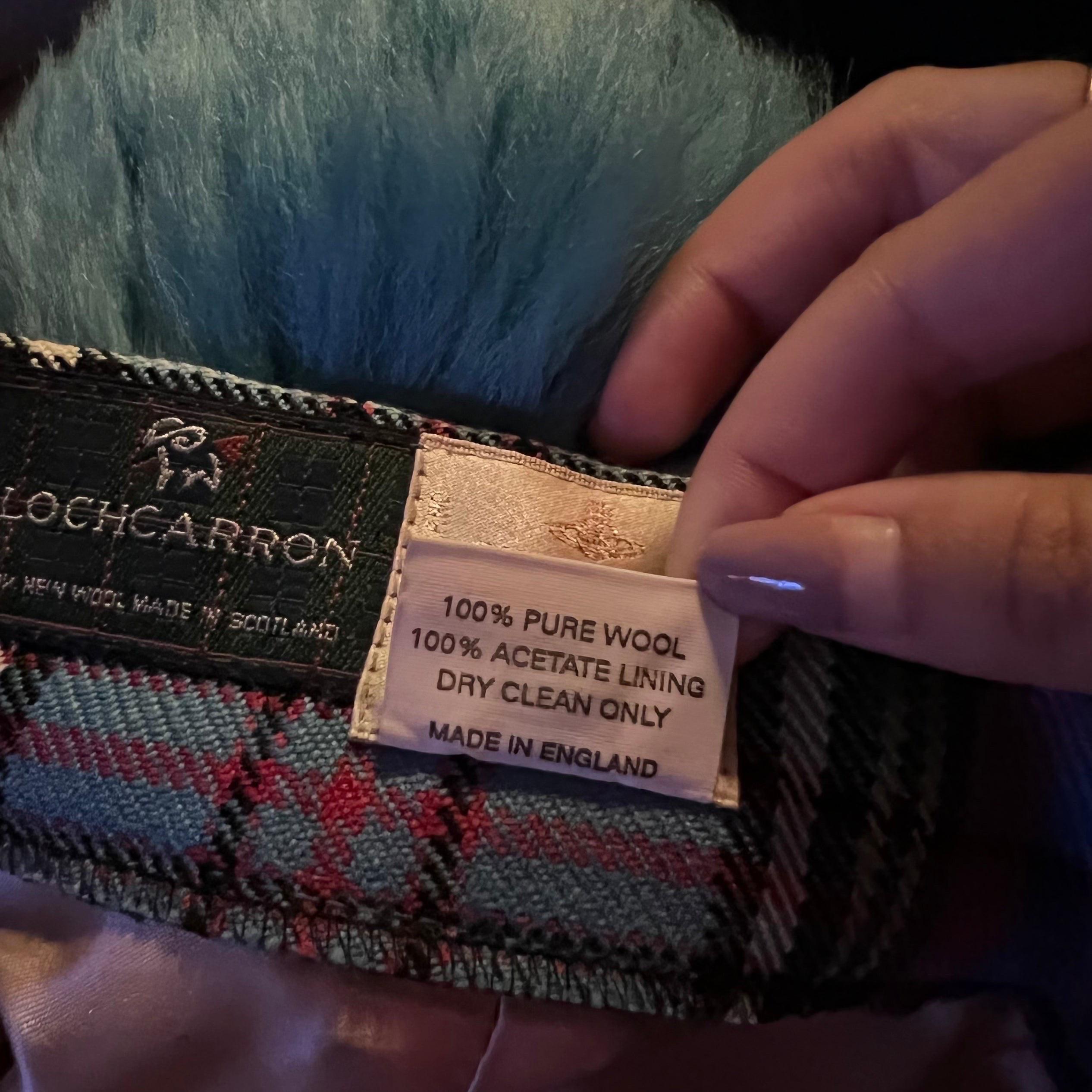 Vivienne Westwood A/W 1993 MacAndreas Tartan Faux Fur Trim Skirt In Good Condition In Hertfordshire, GB