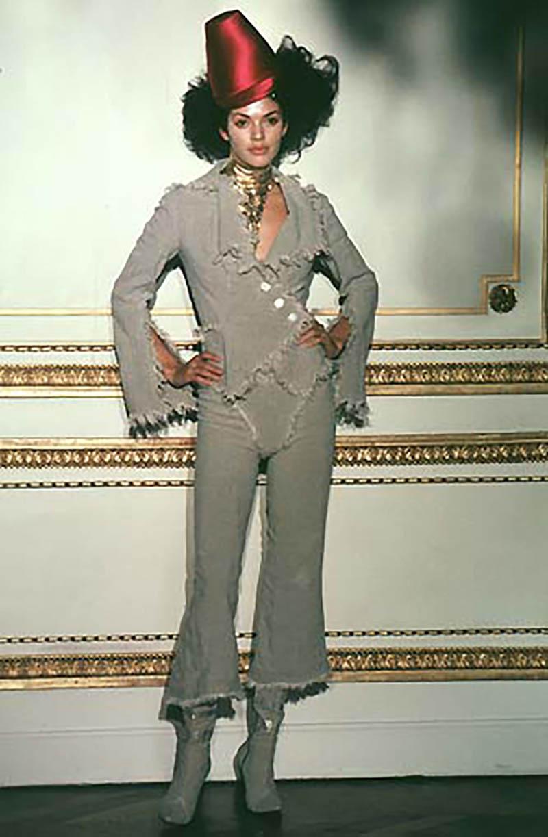 Vivienne Westwood Anglomania Denim Zweiteiliger Anzug, A/W 1998 im Angebot 5