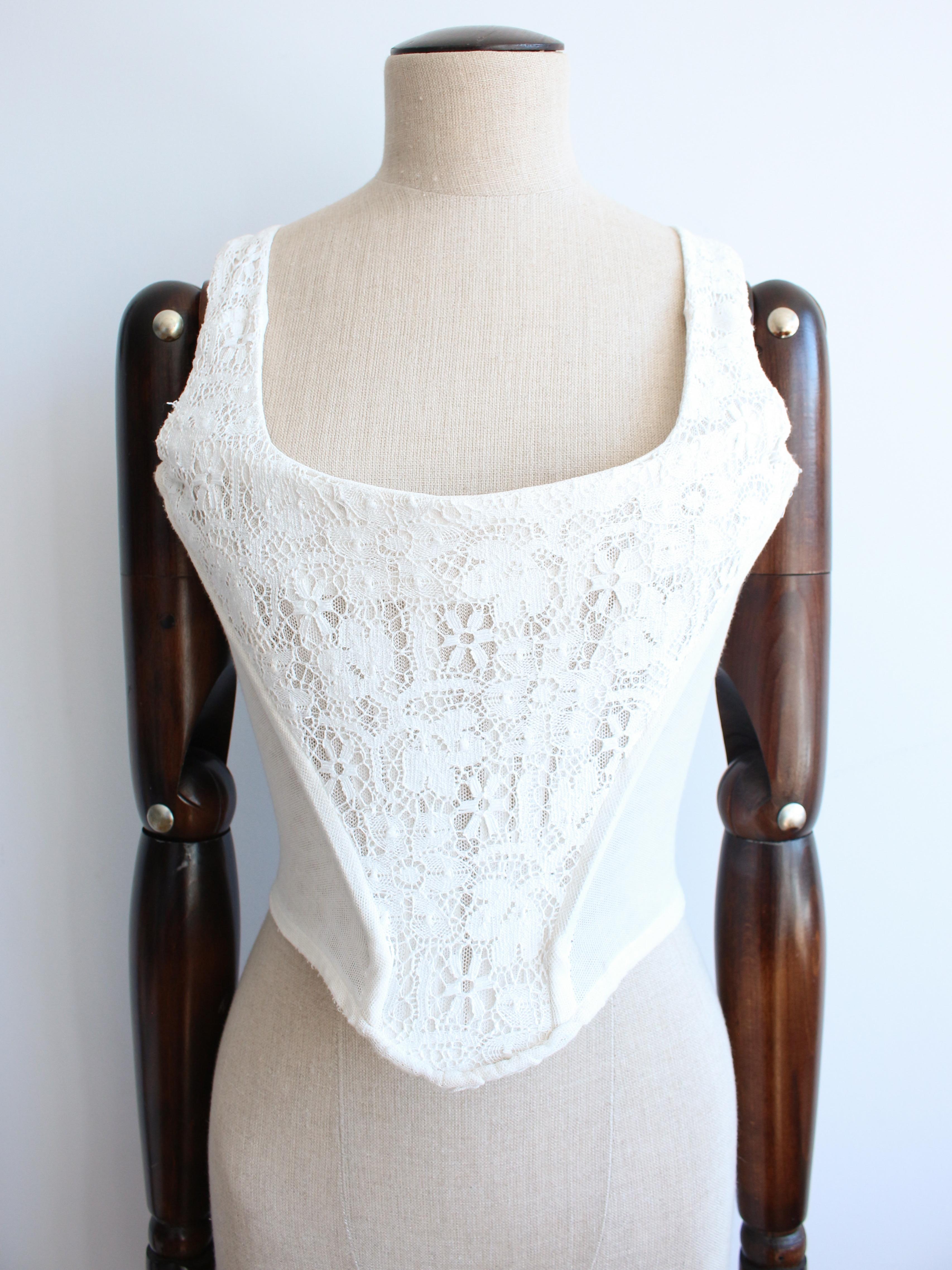 Vivienne Westwood Autumn/Winter 1994 ‘On Liberty’ White Floral Lace Corset 2