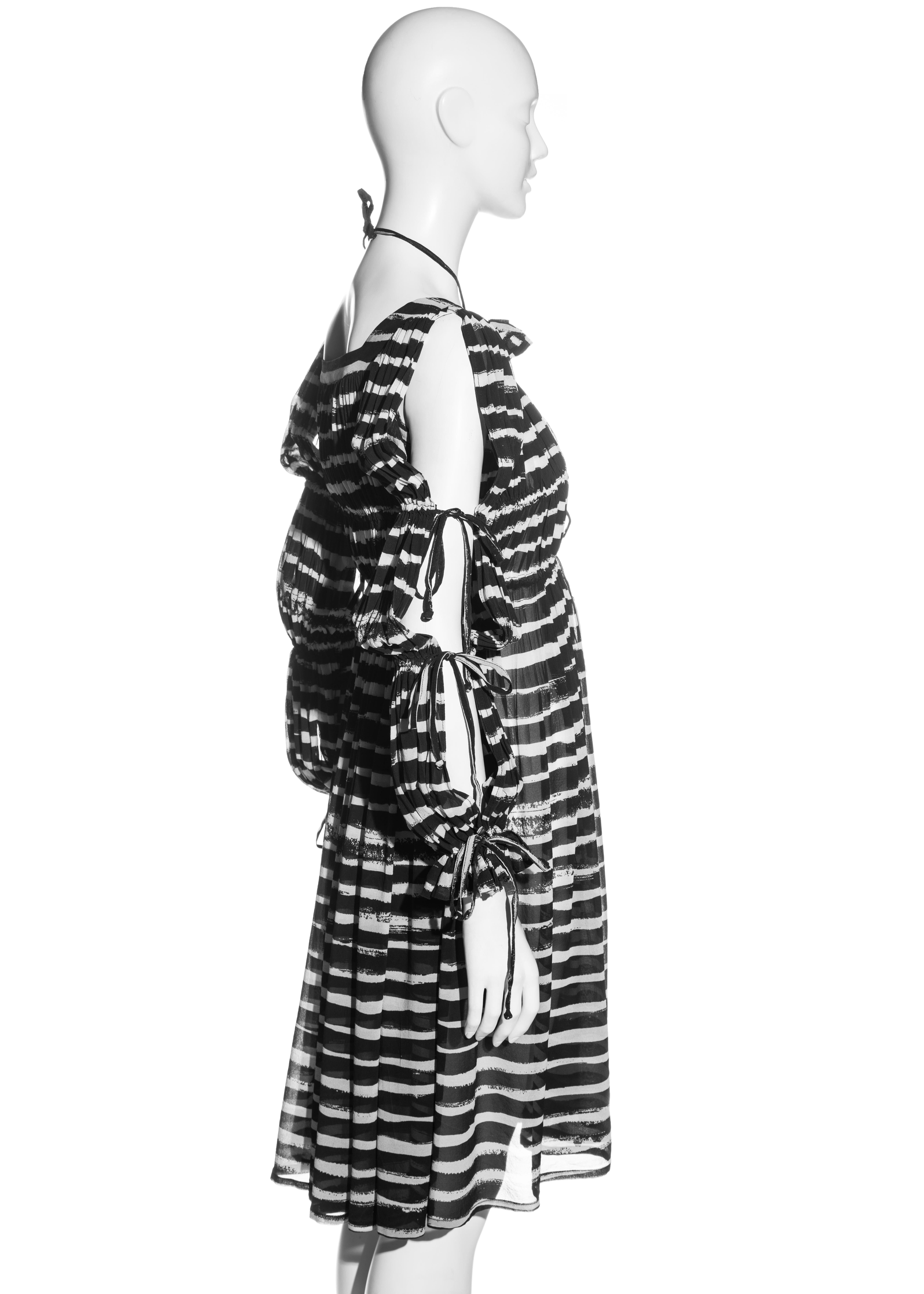 Vivienne Westwood Schwarz-weiß gestreiftes, gerafftes Baumwollkleid, ss 1996 für Damen oder Herren