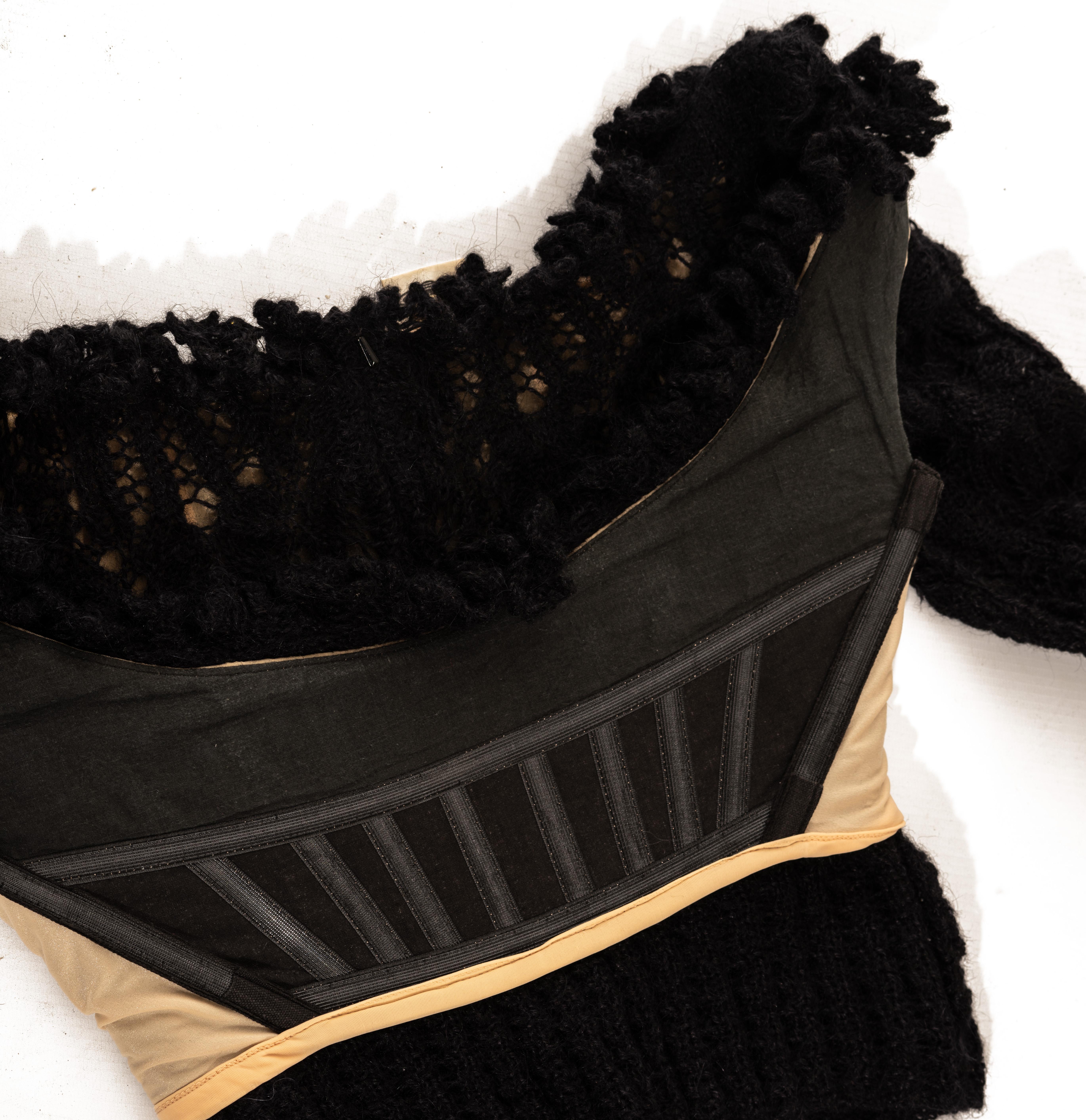 Vivienne Westwood black crochet wool off-shoulder corset, fw 1993 In Excellent Condition In London, GB