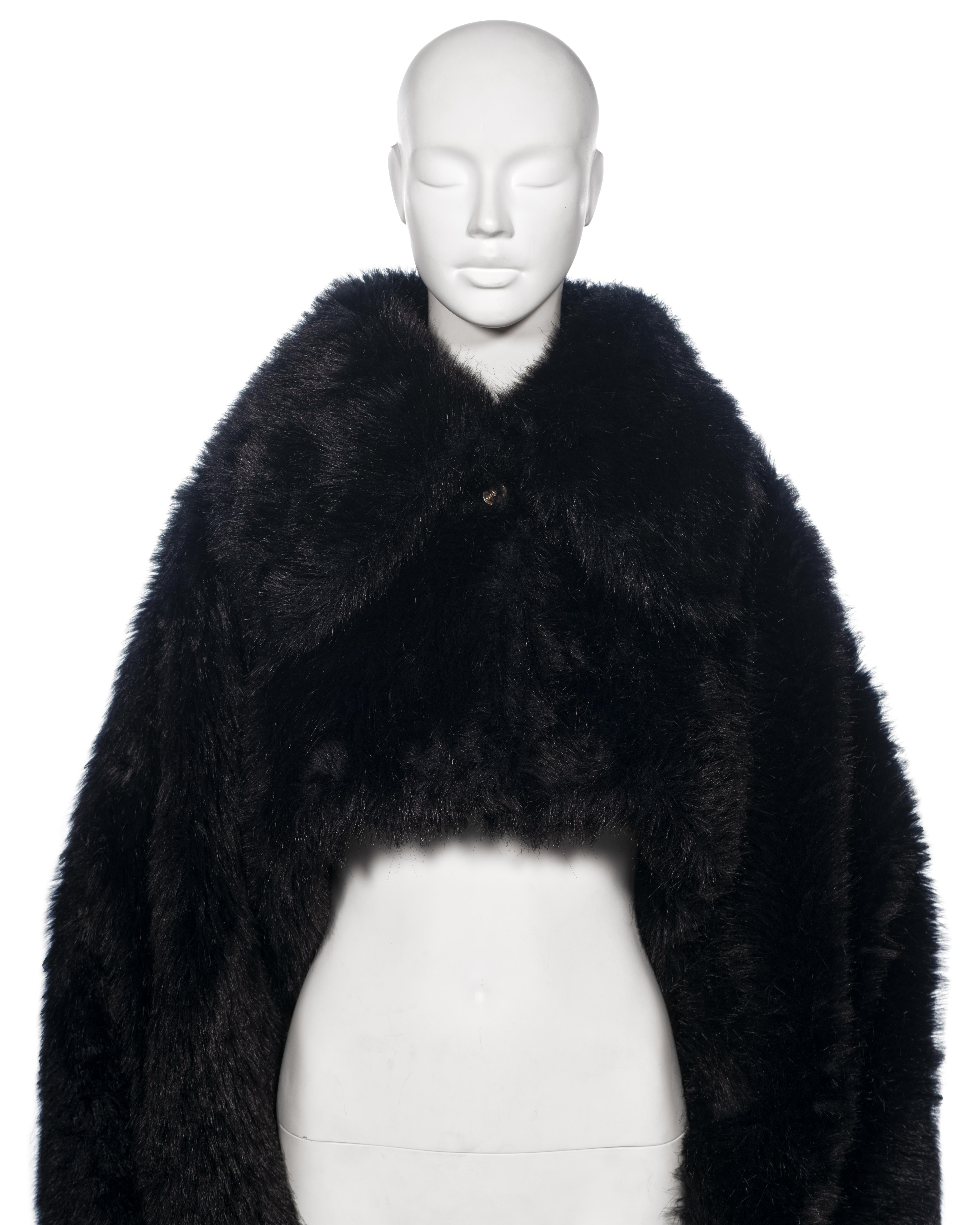 Vivienne Westwood Black Faux Fur Oversized Cropped Jacket, fw 1993 In Excellent Condition For Sale In London, GB