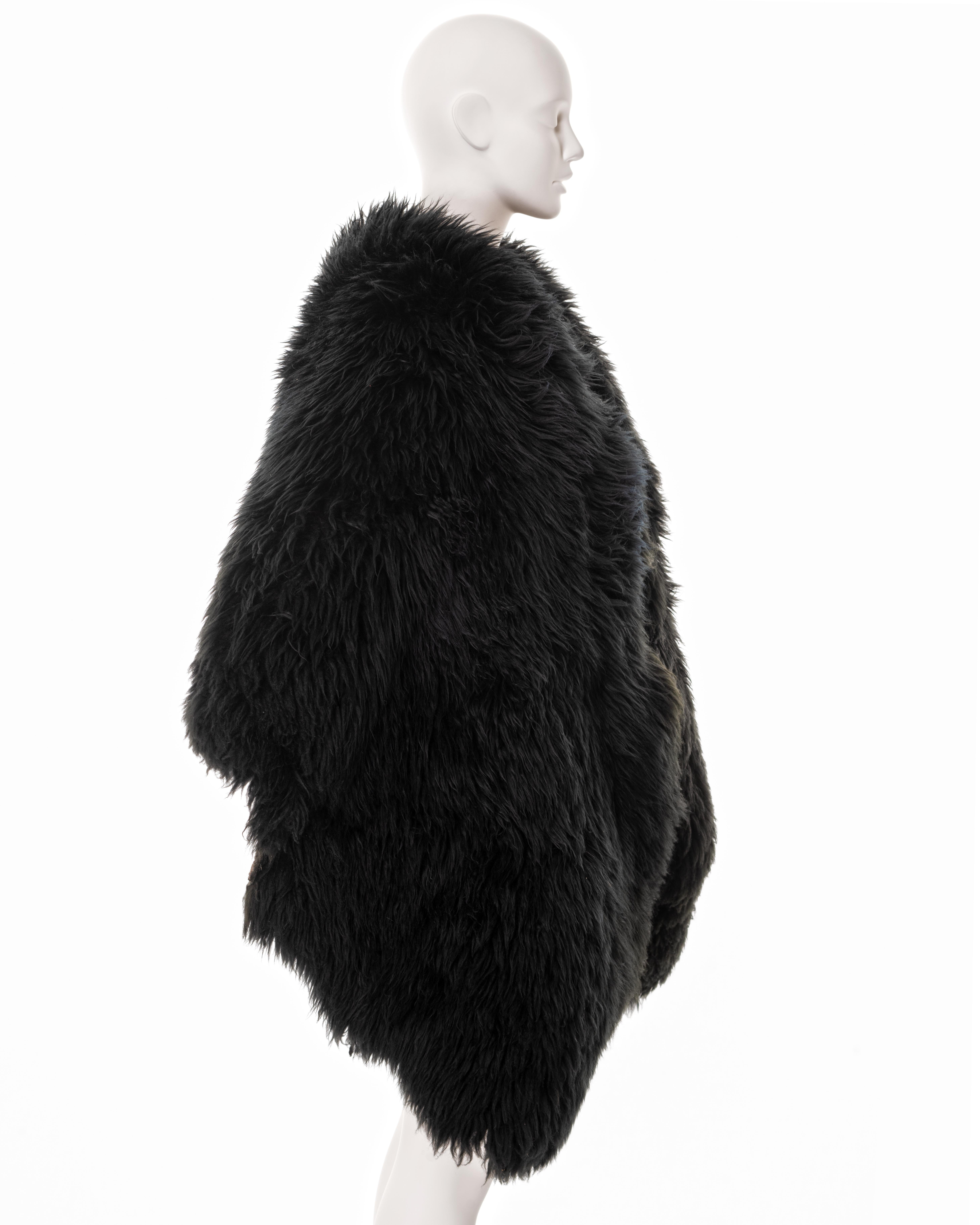 Übergroßer Schal aus schwarzem Schafsleder von Vivienne Westwood, H/W 1992 Damen im Angebot
