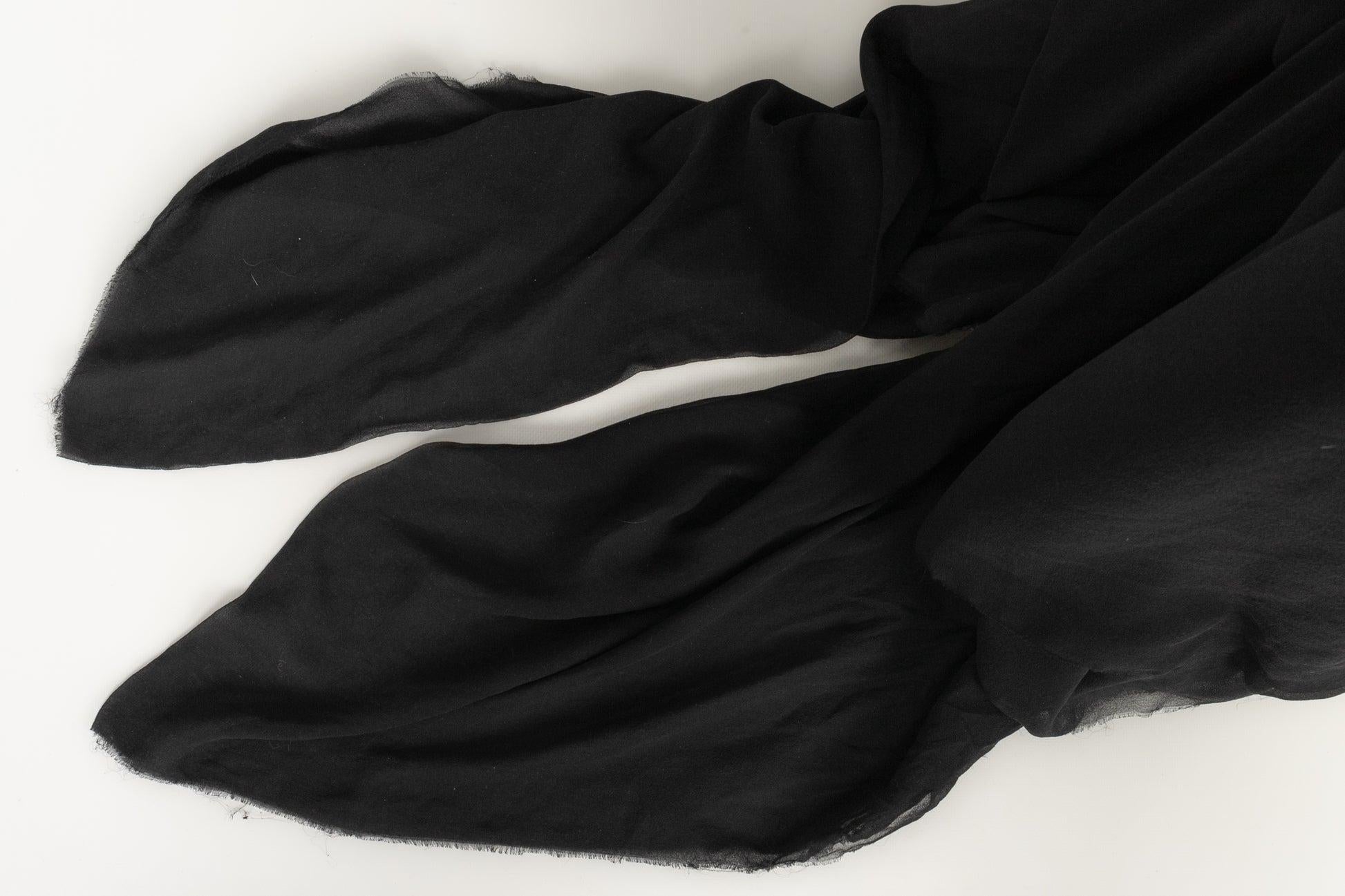 Jupe longue asymétrique en soie noire Vivienne Westwood en vente 2
