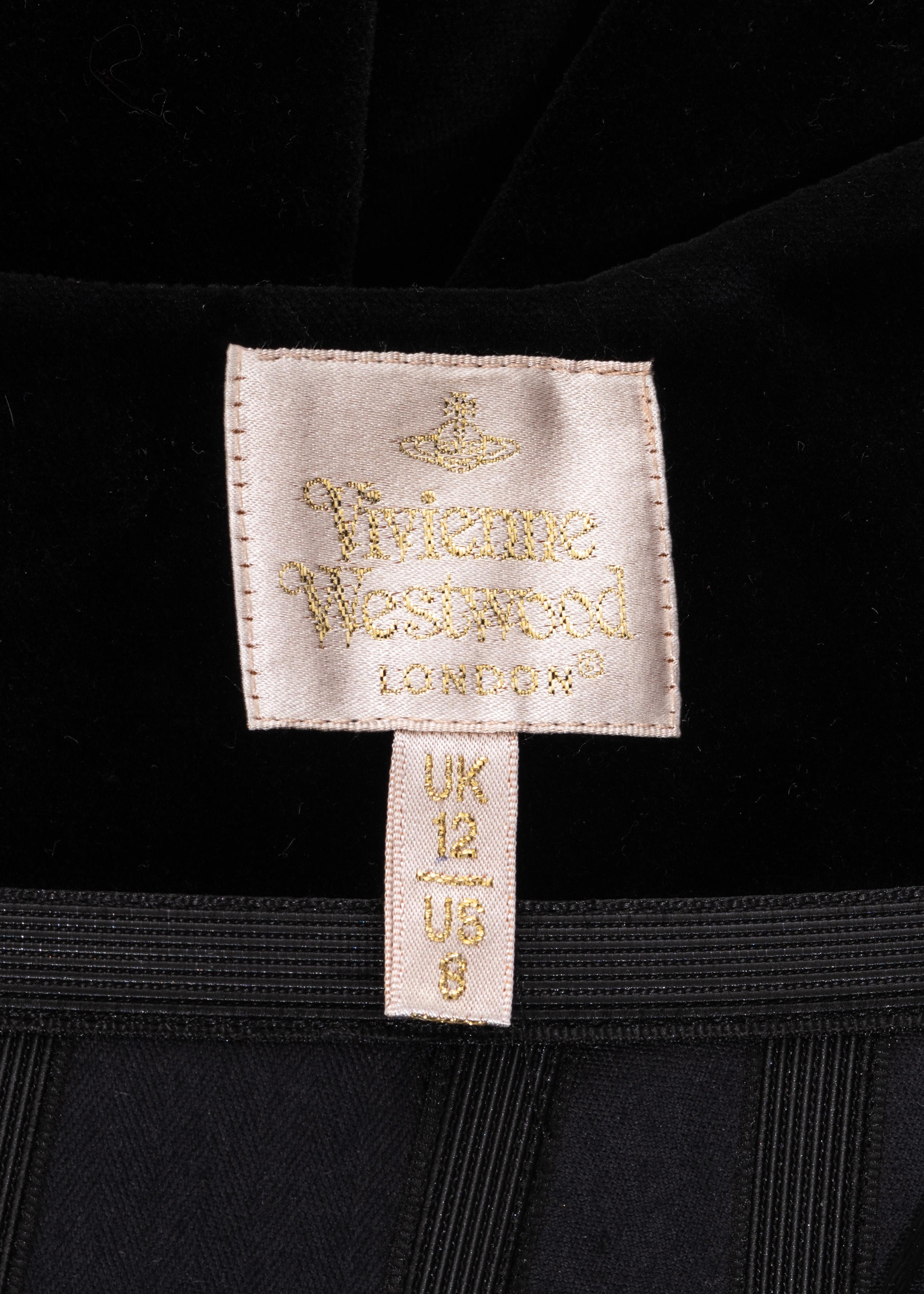 Vivienne Westwood black velvet button-up corset, fw 1998 In Good Condition For Sale In London, GB