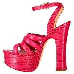 Sandali con zeppa in pelle di vitello goffrata "Britney Croc" di Vivienne Westwood