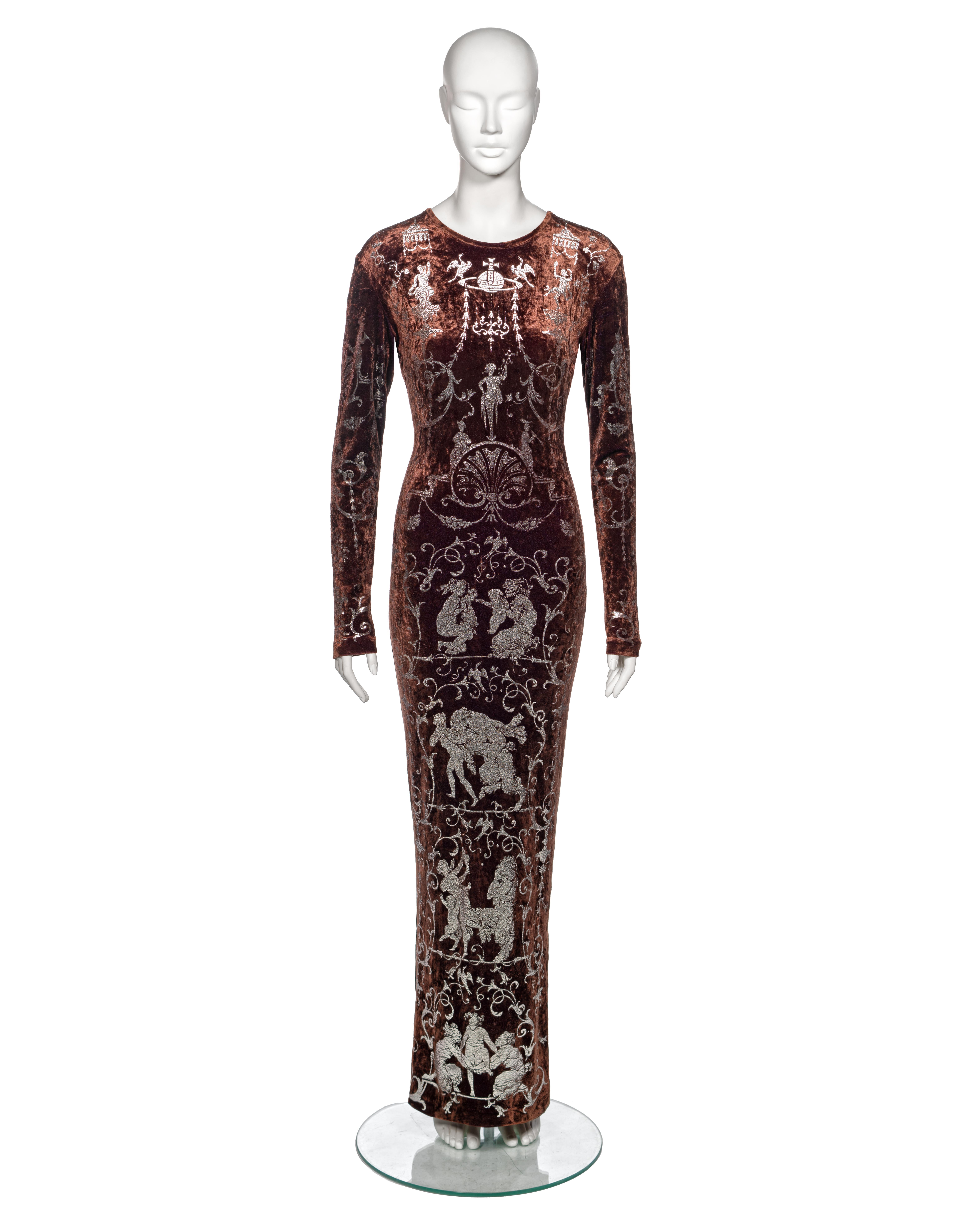 ▪ Archival Vivienne Westwood 'Portrait Collection' Evening Maxi Dress
▪ Creative Director: Vivienne Westwood
▪ Fall-Winter 1990
▪ Sold by One of a Kind Archive
▪ Museum Grade
▪ Crafted from brown crushed stretch velvet
▪ Features a silver foil print