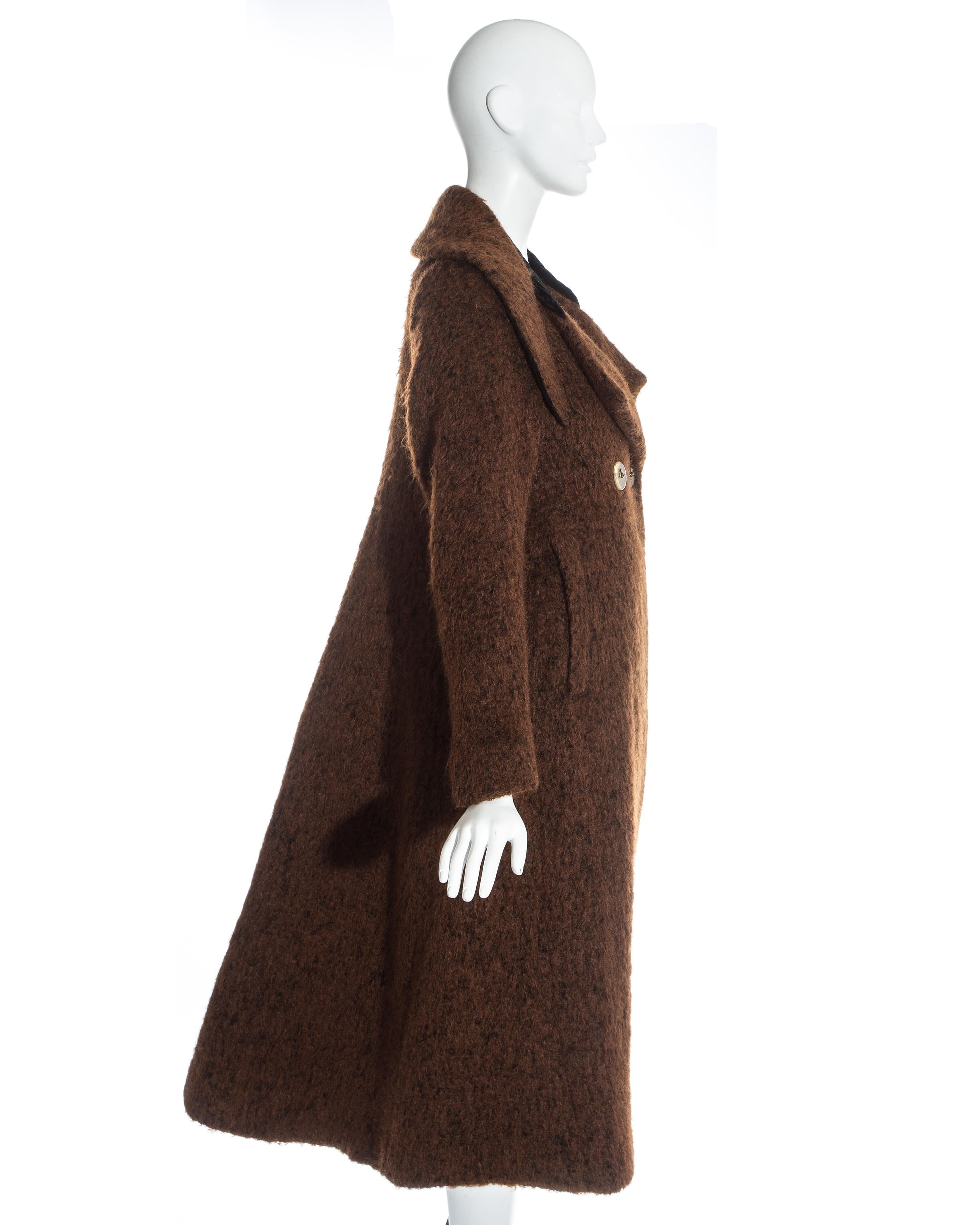 Vivienne Westwood - Manteau swing en laine et velours marron, automne-hiver 1990 Pour femmes en vente