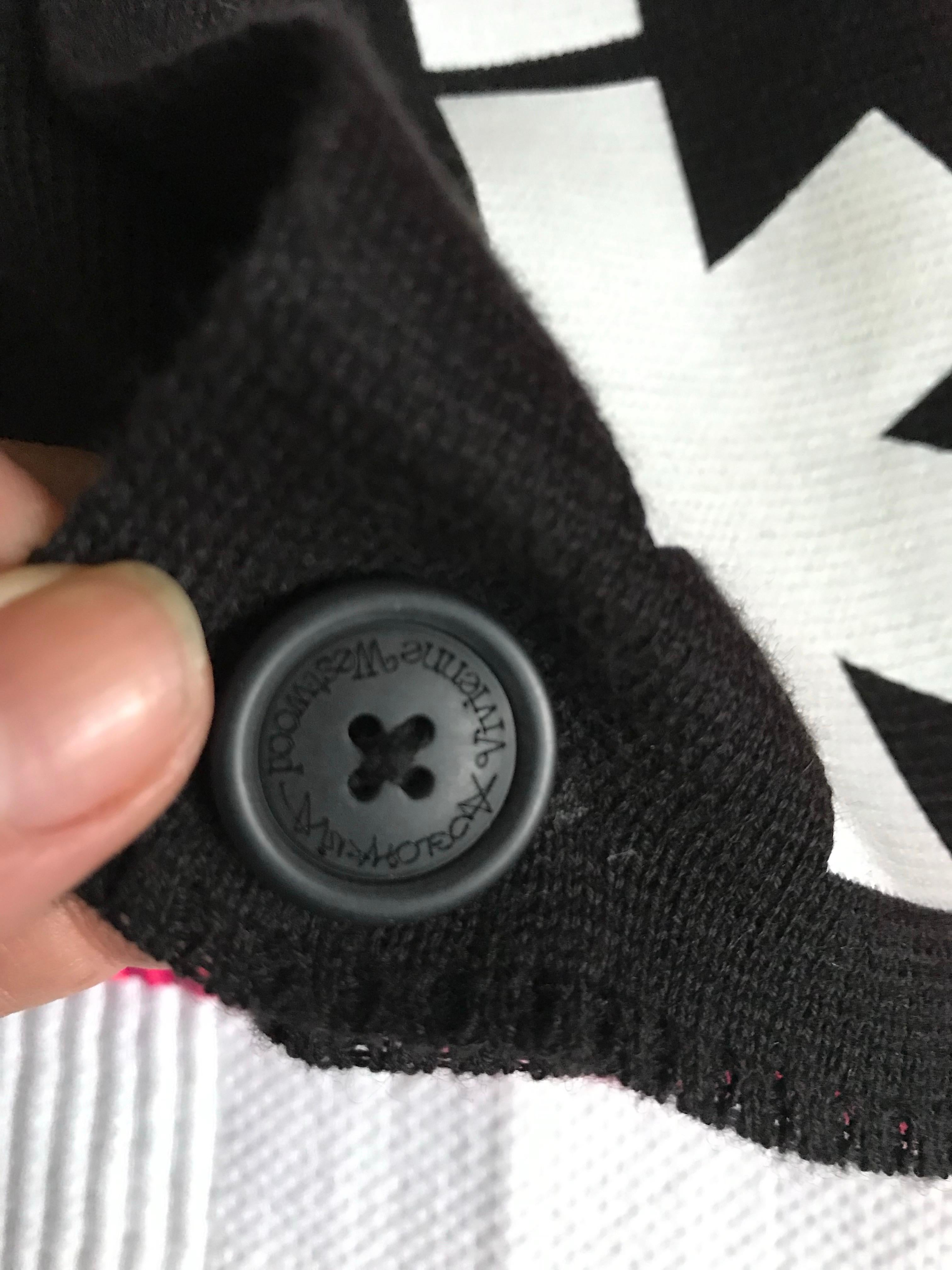 VIVIENNE WESTWOOD Cardigan en coton et cachemire. en vente 2