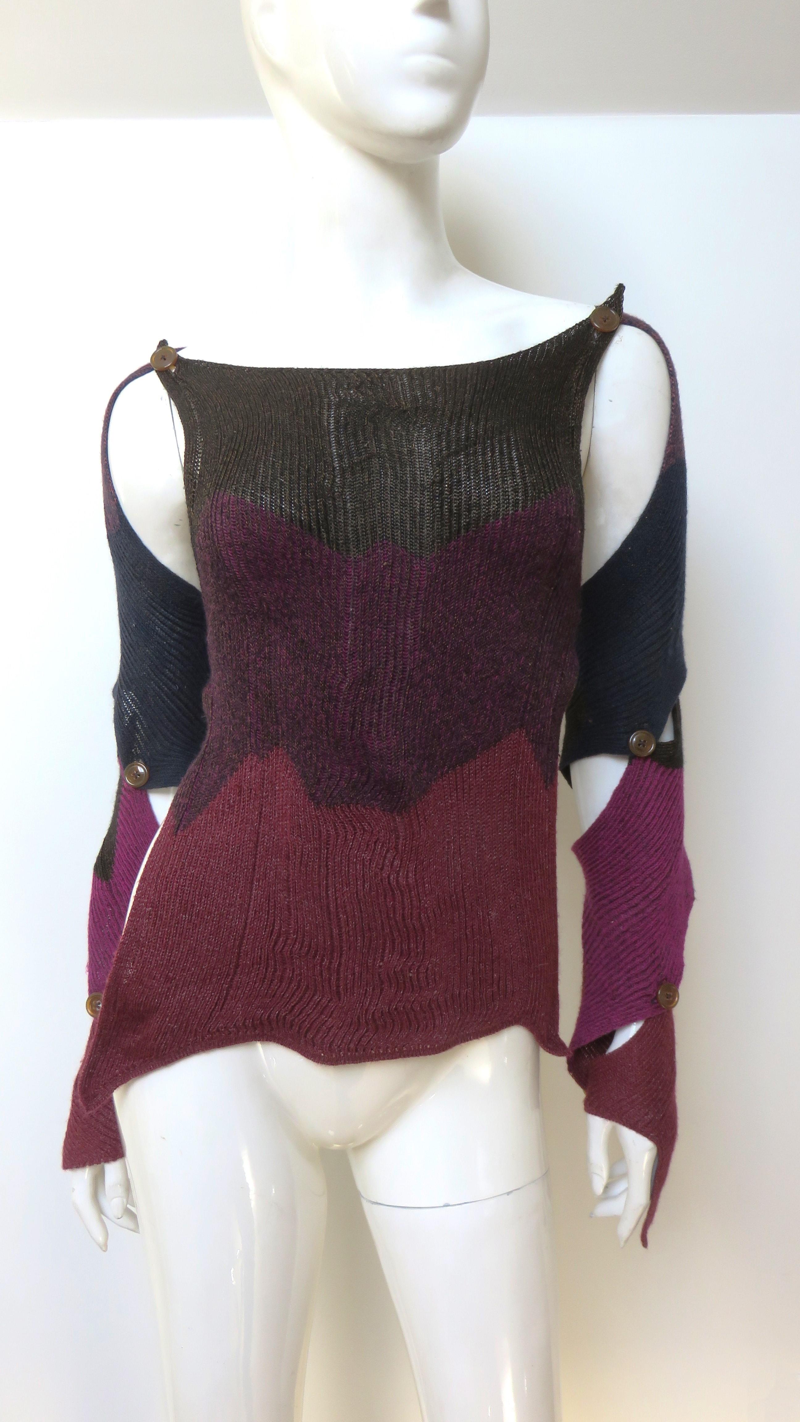 Vivienne Westwood Color Block Backless Spiral Sleeves Sweater Vest Bon état - En vente à Water Mill, NY