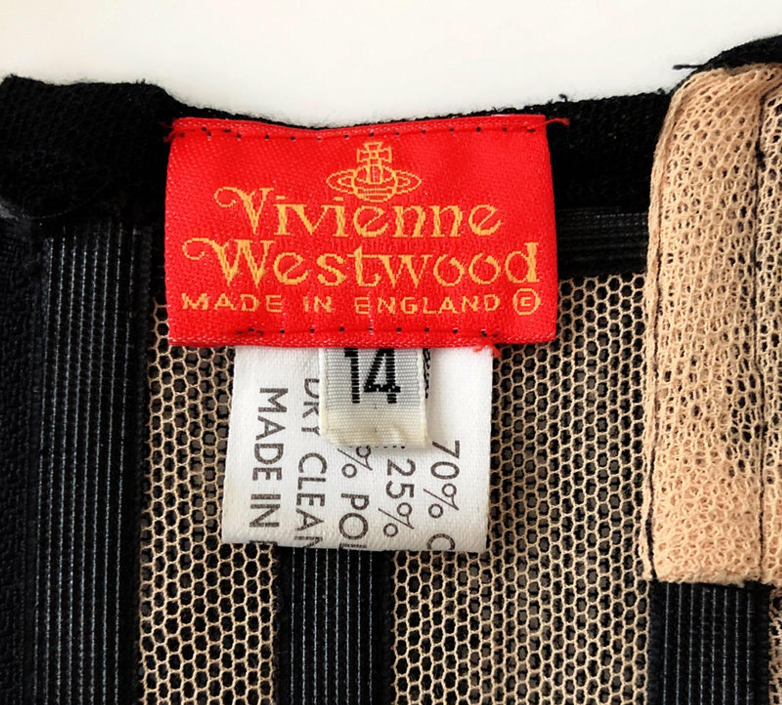 Vivienne Westwood Corset en dentelle noire rare, défilé printemps-été 1992, porté par des collectionneurs en vente 6