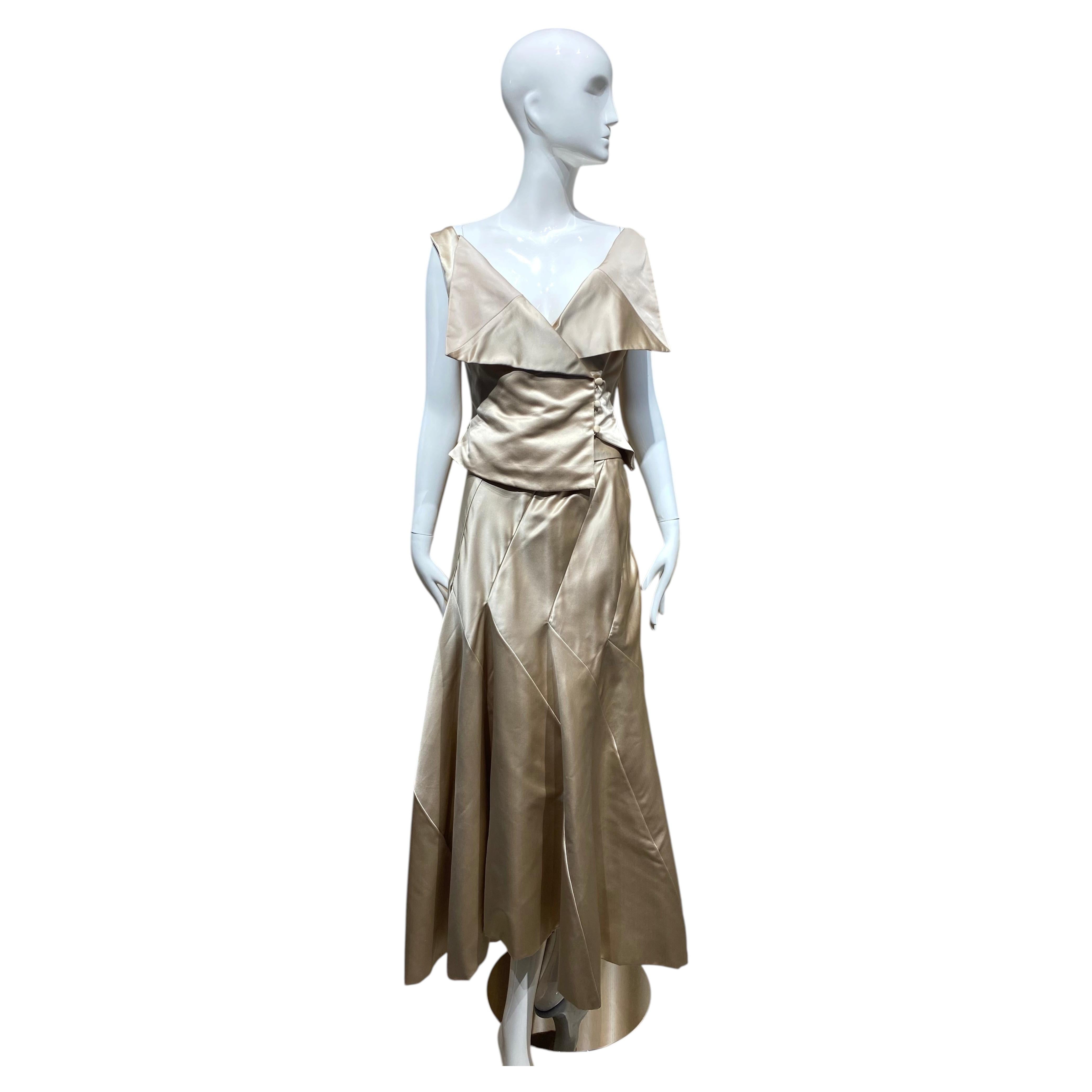 Vivienne Westwood Couture – Set aus einem Bustier aus champagnerfarbenem Satin und einem Rock mit skulpturalen Einsätzen