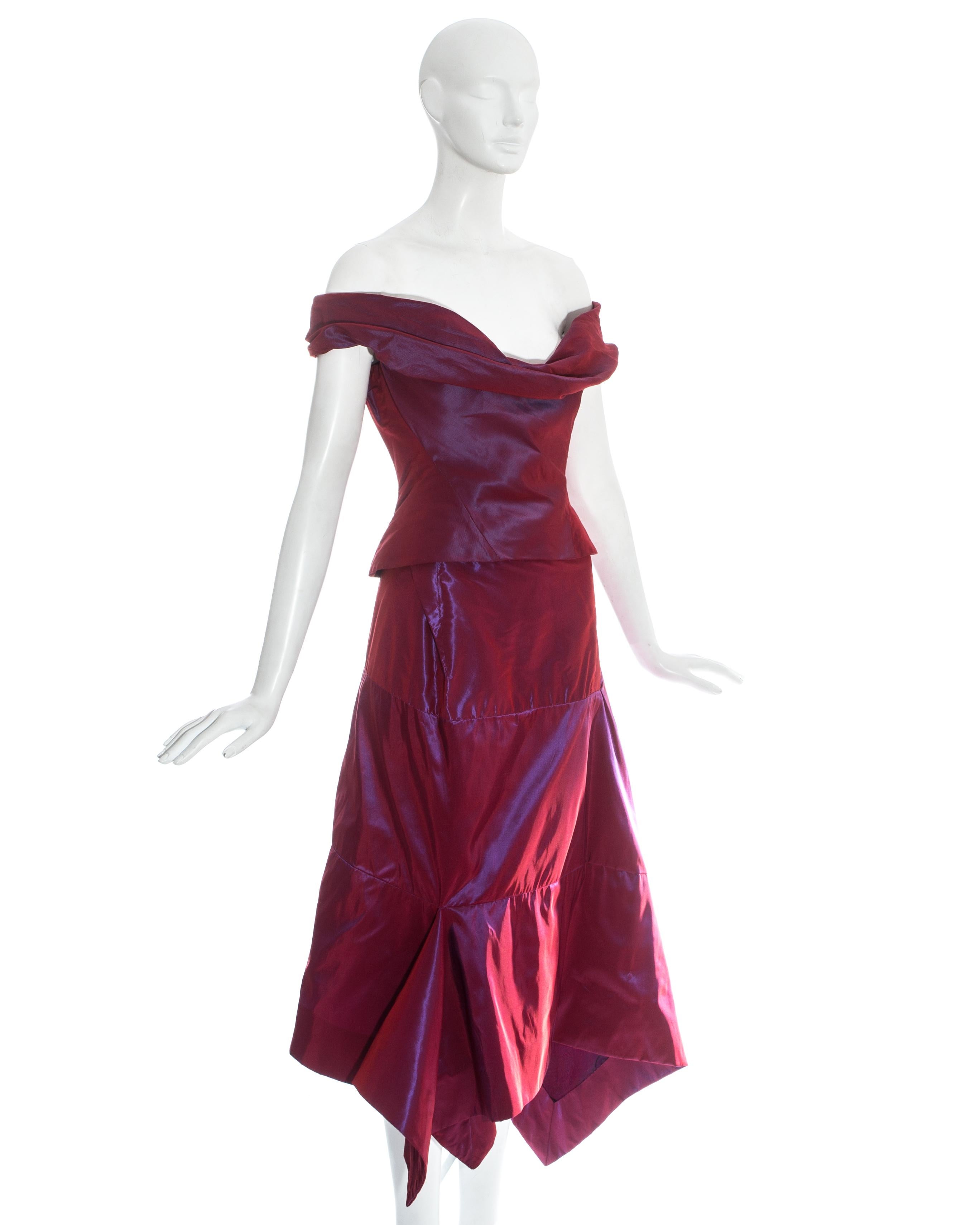 Vivienne Westwood Couture Korsett und Rock aus violettem, irisierendem Taft in Violett, ca. 1990er Jahre im Zustand „Gut“ im Angebot in London, GB