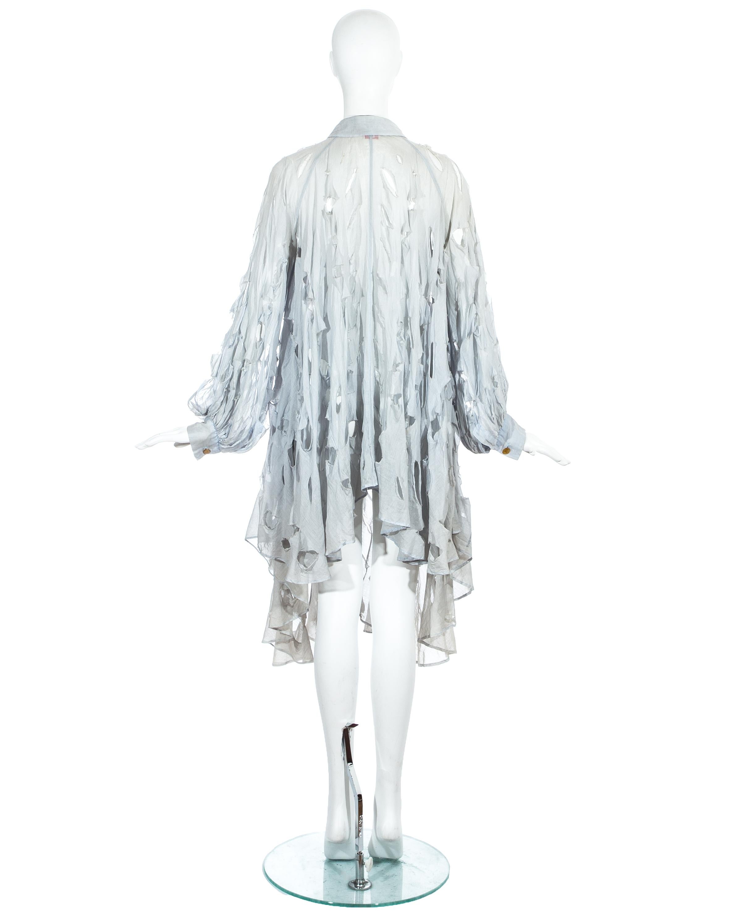 Vivienne Westwood - Robe chemise « Cut, Slash & Pull » ample, en voile bleu, printemps-été 1991 en vente 5