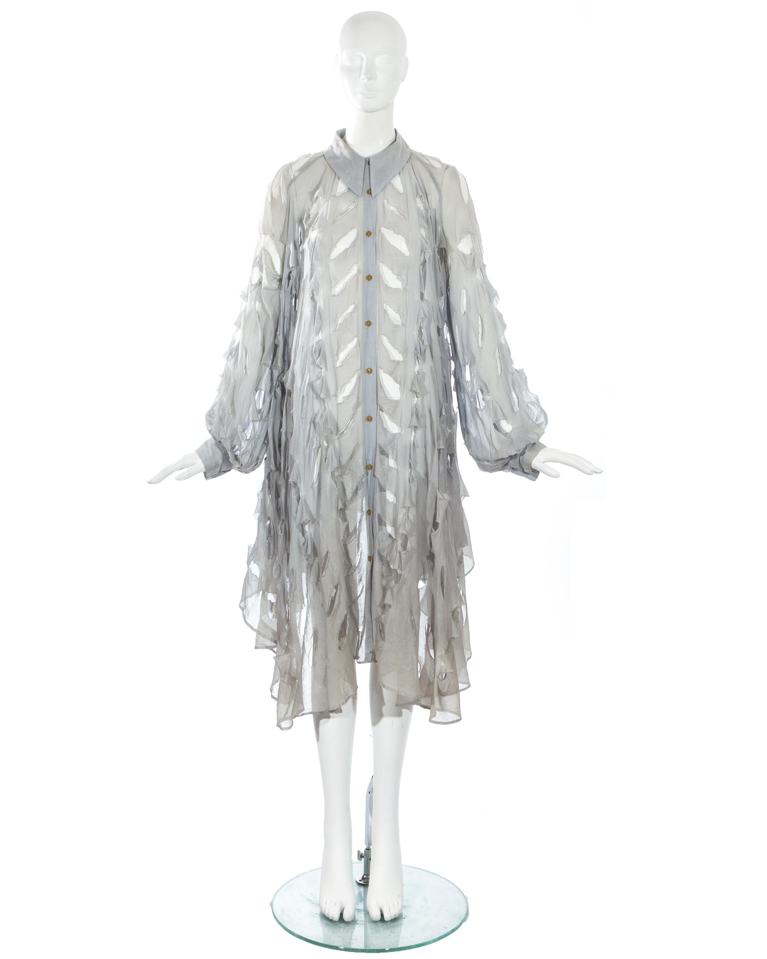 Vivienne Westwood - Robe chemise « Cut, Slash & Pull » ample, en voile bleu, printemps-été 1991 Bon état - En vente à London, GB