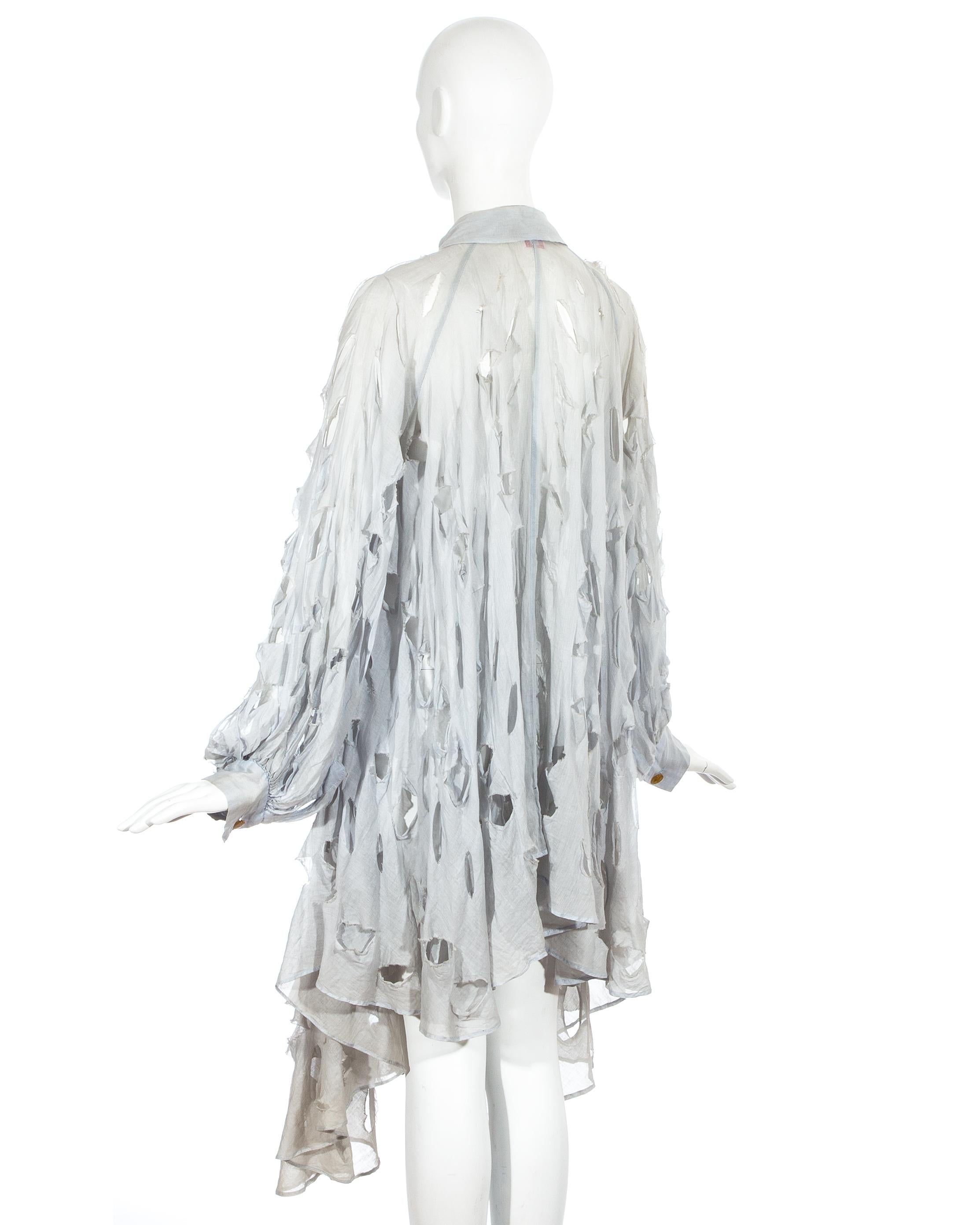 Vivienne Westwood - Robe chemise « Cut, Slash & Pull » ample, en voile bleu, printemps-été 1991 en vente 4
