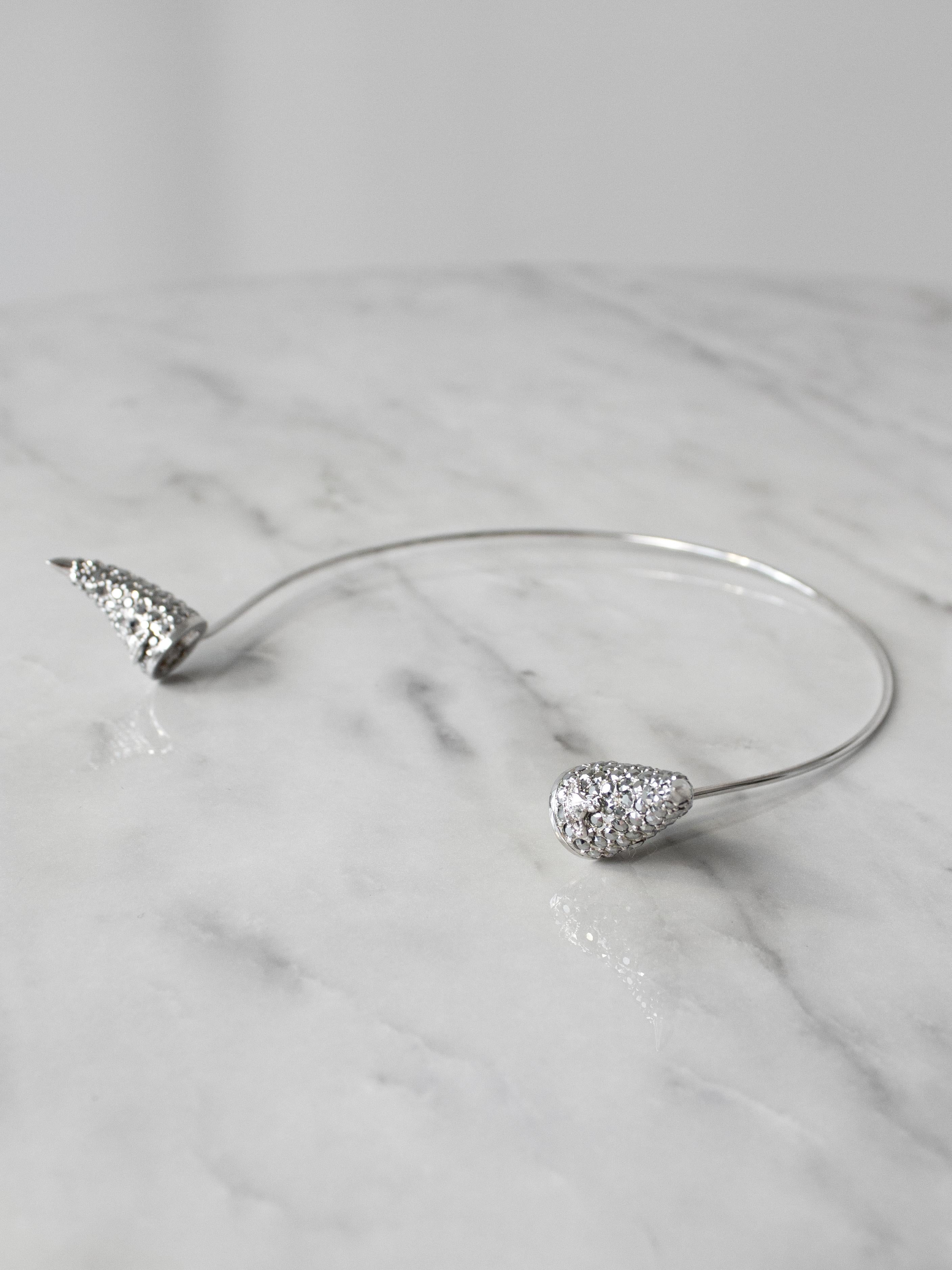 Vivienne Westwood Diamante Kristall Strass Silber Orb Horn Tiara im Angebot 7