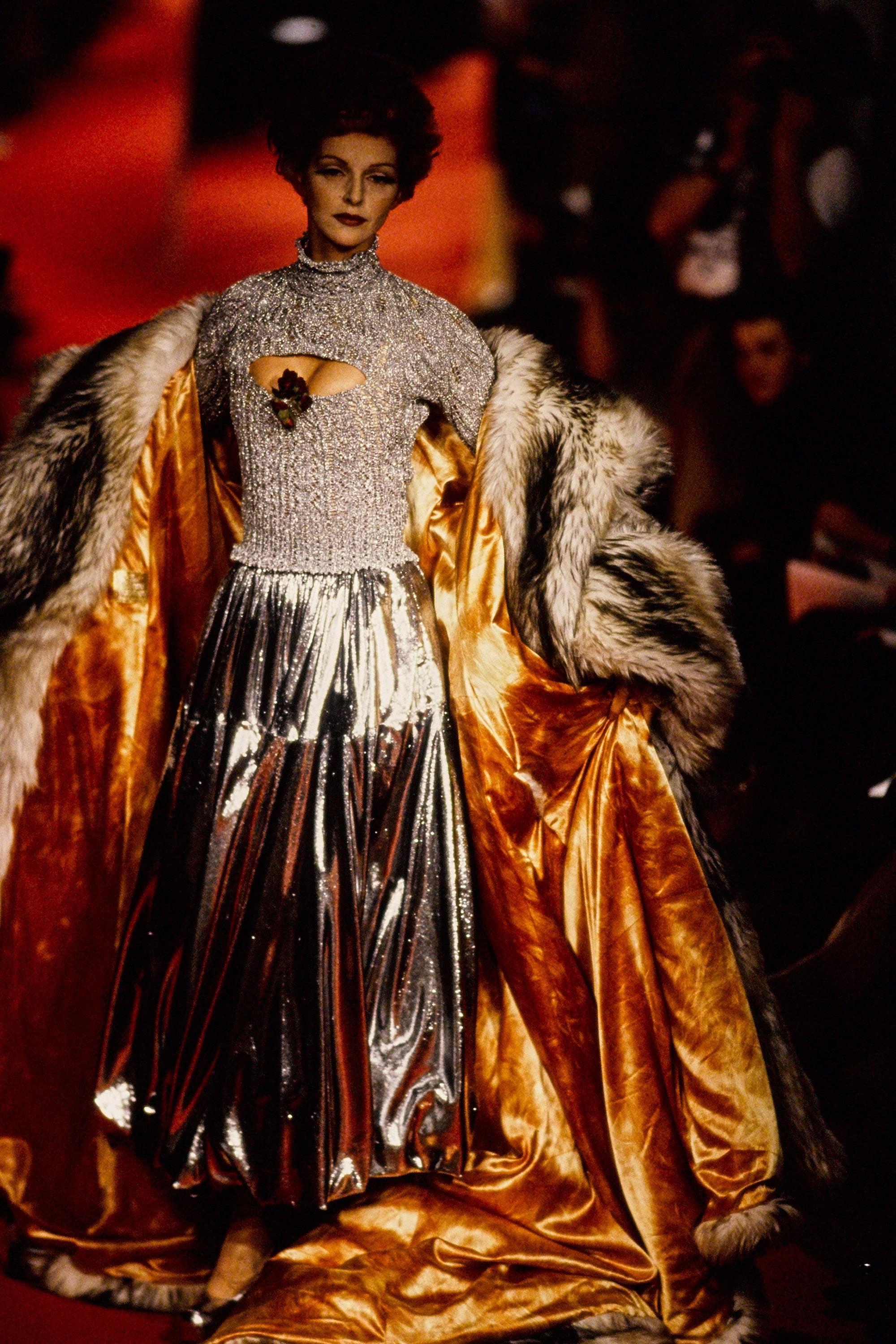 Vivienne Westwood F/W 1993 Anglomania collection runway cut-out crochet corset For Sale 4