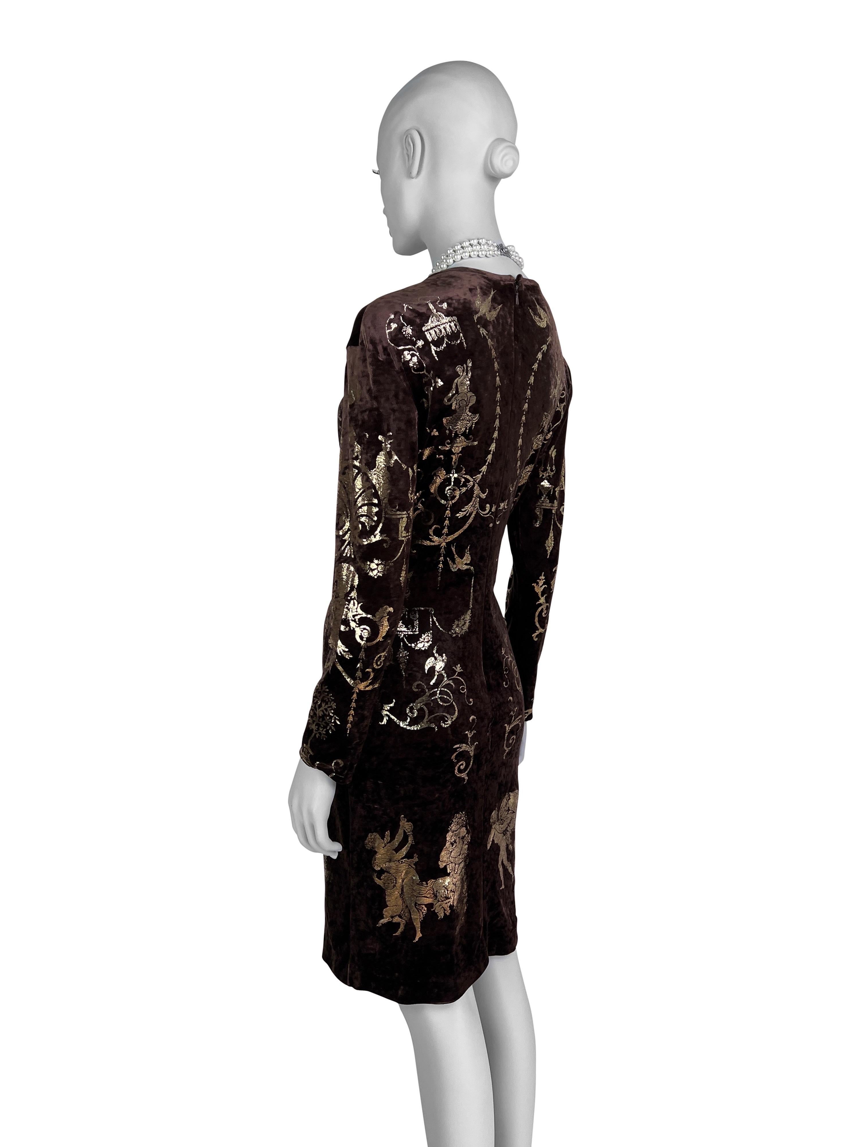 Vivienne Westwood Fall 1990 “Portrait Collection” Foiled “Boulle” Printed Velvet For Sale 7