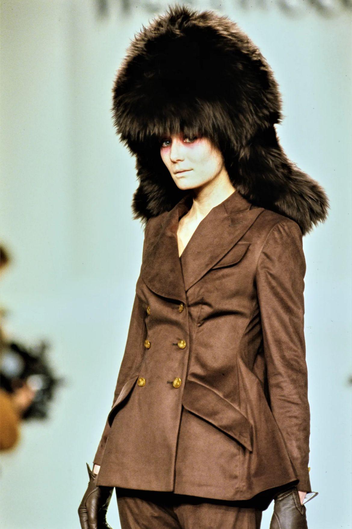 Vivienne Westwood Fall 1996 Black sheepskin Fluffy Shearling Trapper Hat In Excellent Condition For Sale In Sheffield, GB