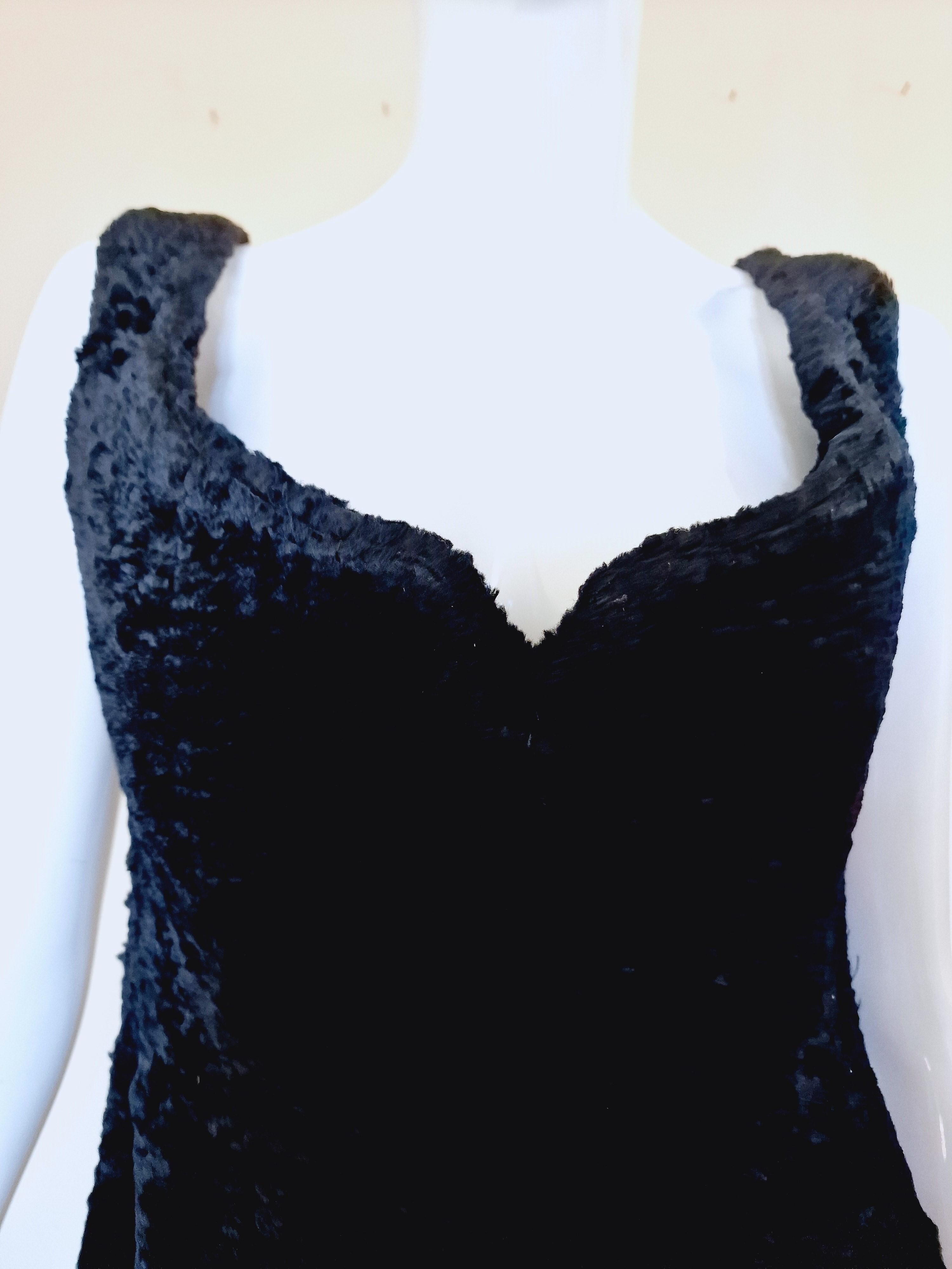 Vivienne Westwood Faux Fur Runway F/W 1994 On Liberty Bustier Corset Gown Dress In Excellent Condition For Sale In PARIS, FR