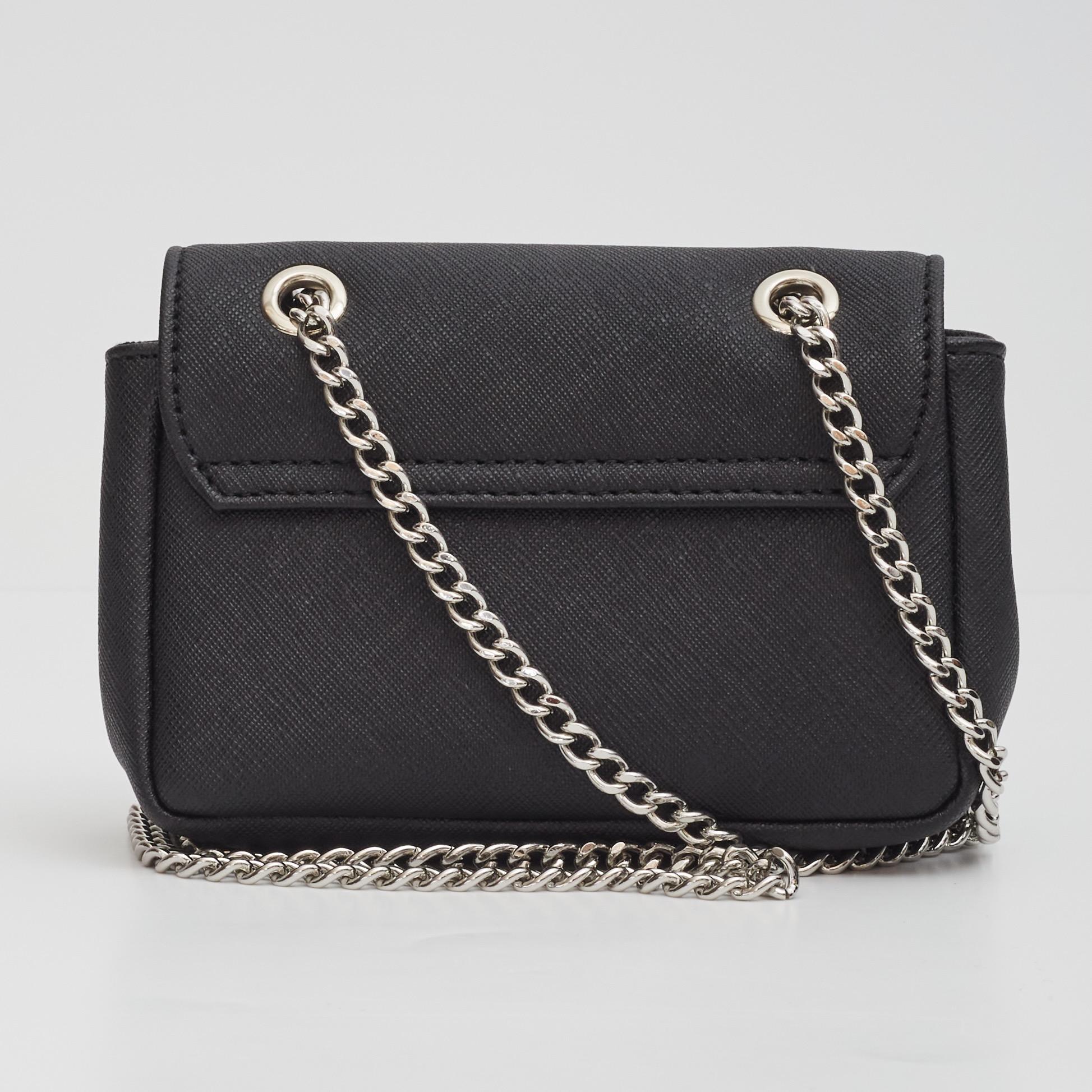 The Derby small purse with chain is made in Italy from vegan leather and threaded with a silver-tone chain, so it can be worn on the shoulder or carried as a clutch. It is complete with an orb on the front and constructed with a flap and press-stud