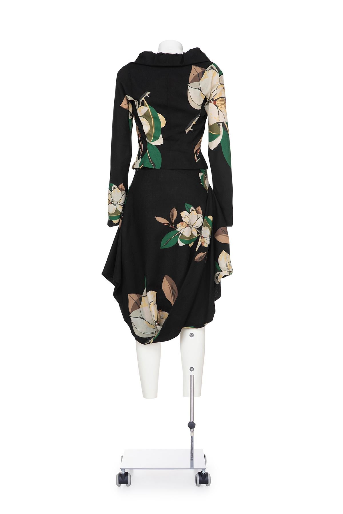 Black VIVIENNE WESTWOOD FW 00 Rare floral suit in vendita