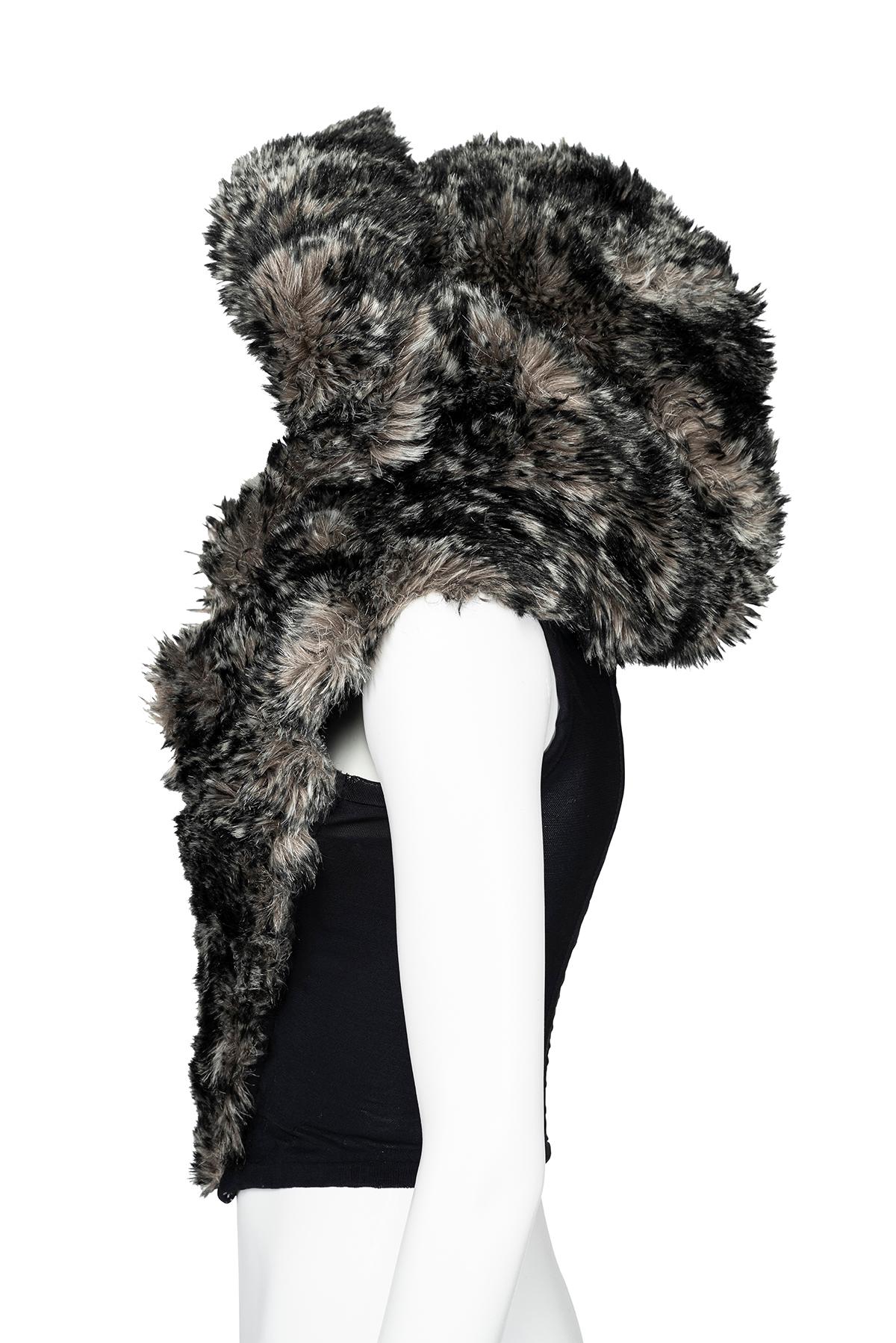 VIVIENNE WESTWOOD FW 93 Iconic and Rare Fake Fur Hooded Corset in vendita 2