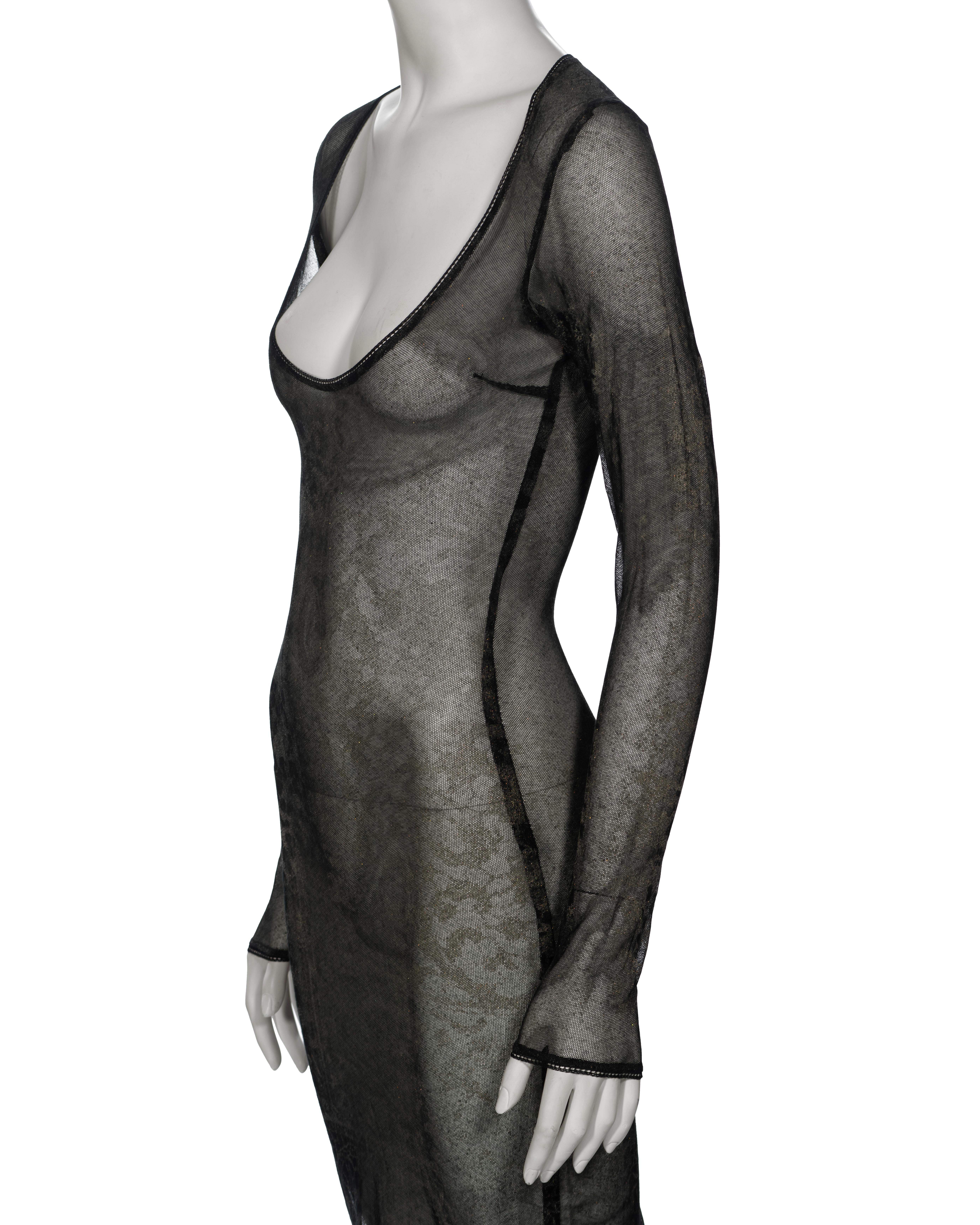 Vivienne Westwood Glitter bedrucktes Abendkleid aus durchsichtigem Baumwollgeflecht aus Mesh, H/W 1992 im Angebot 8