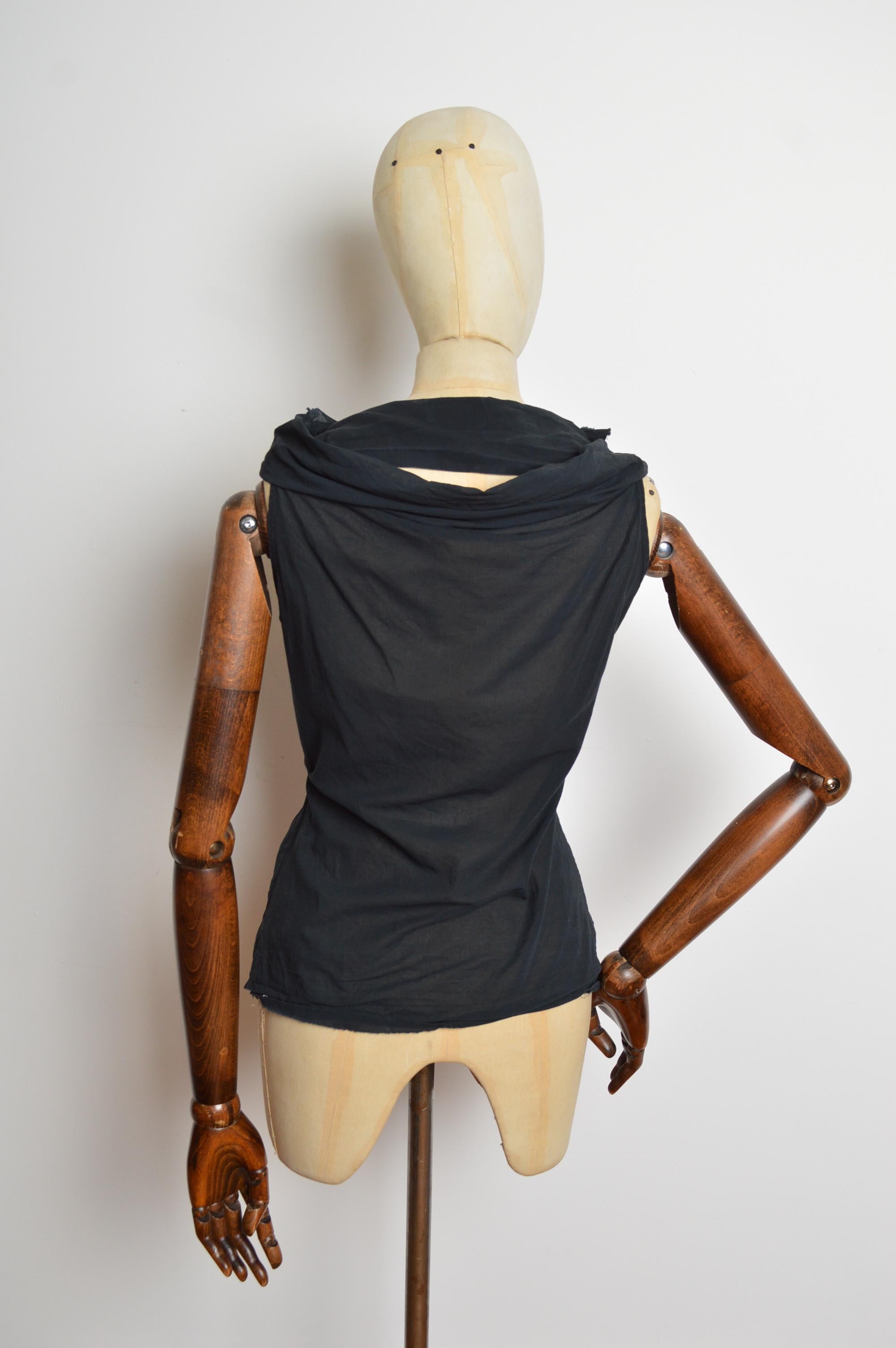 Vivienne Westwood Gold Label Camicetta in garza di cotone nera Avant Guard Top in vendita 3