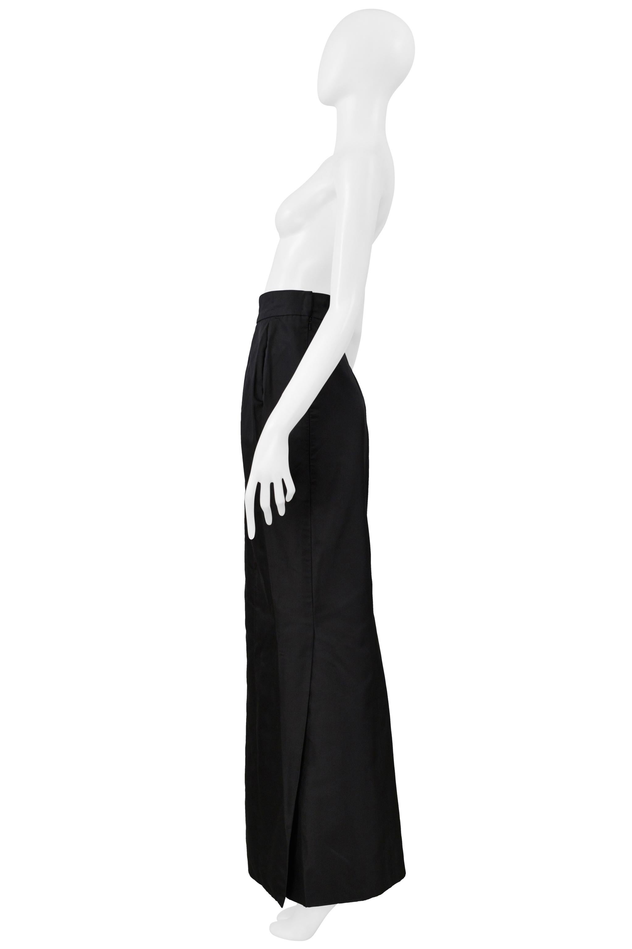 Noir Vivienne Westwood Gold Label Couture Jupe de soirée en soie noire 1997 en vente